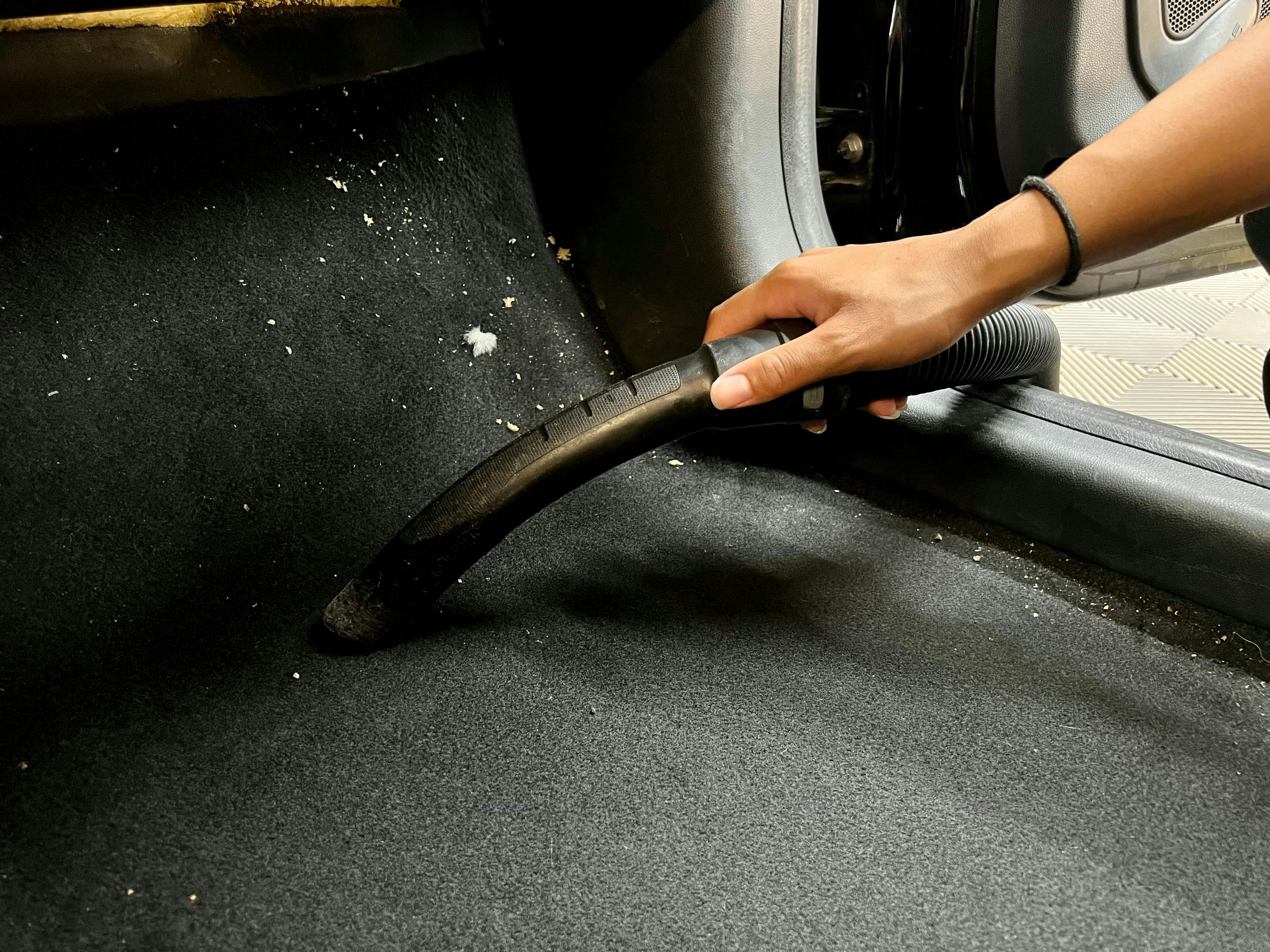 Comment nettoyer ses tapis voiture ?