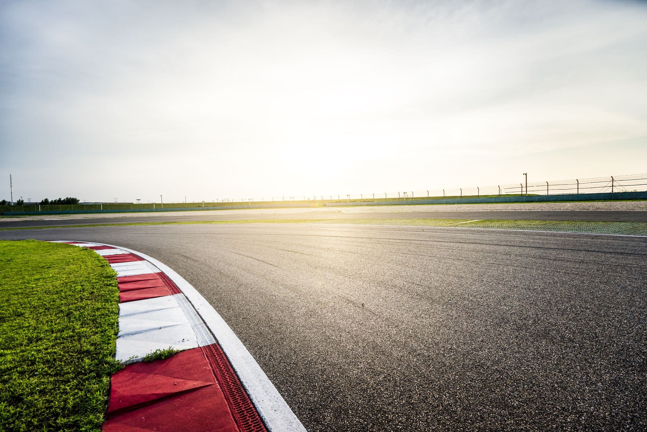 Parcelle sur un circuit automobile.