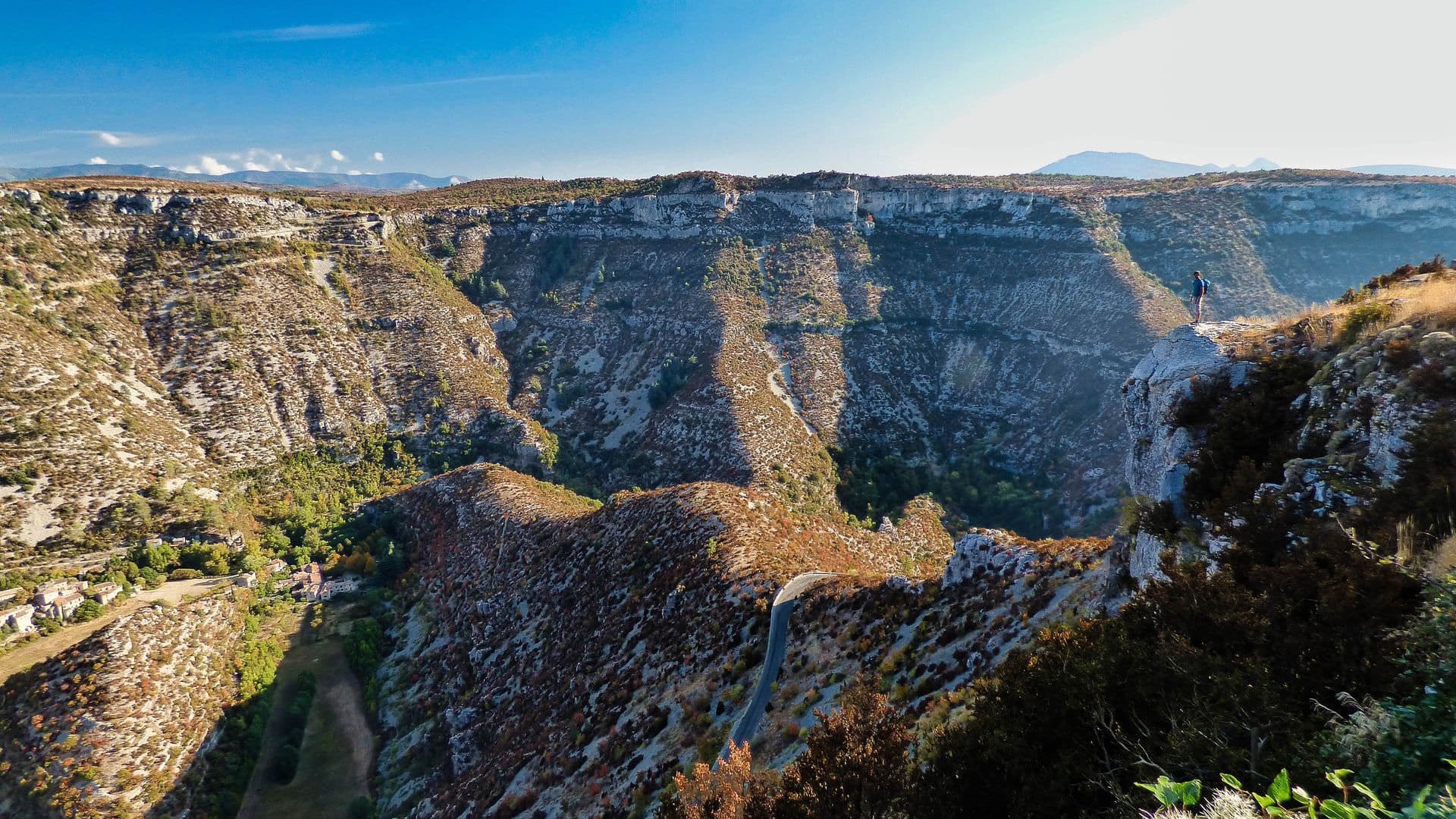 En prendre plein les yeux au Cirque de Navacelles © Hérault tourisme