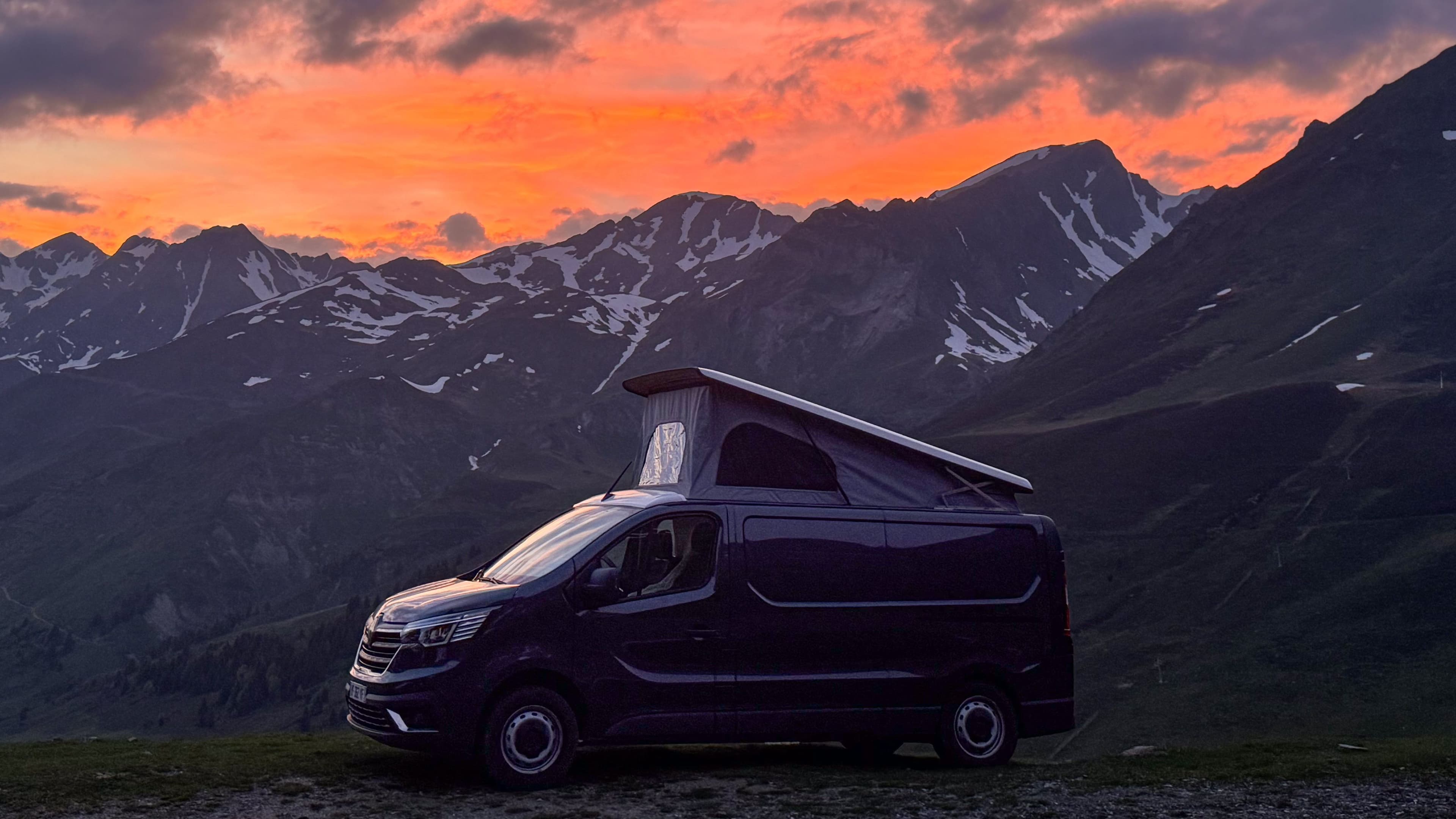 Une merveilleuse façon de terminer la journée, dans le col du Tourmalet. ©Nature Voyages Découvertes