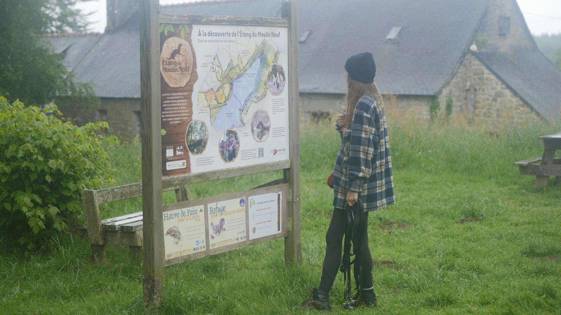 La balade autour de l'étang du Moulin Neuf se fait en 1h à 1h30. ©Roole