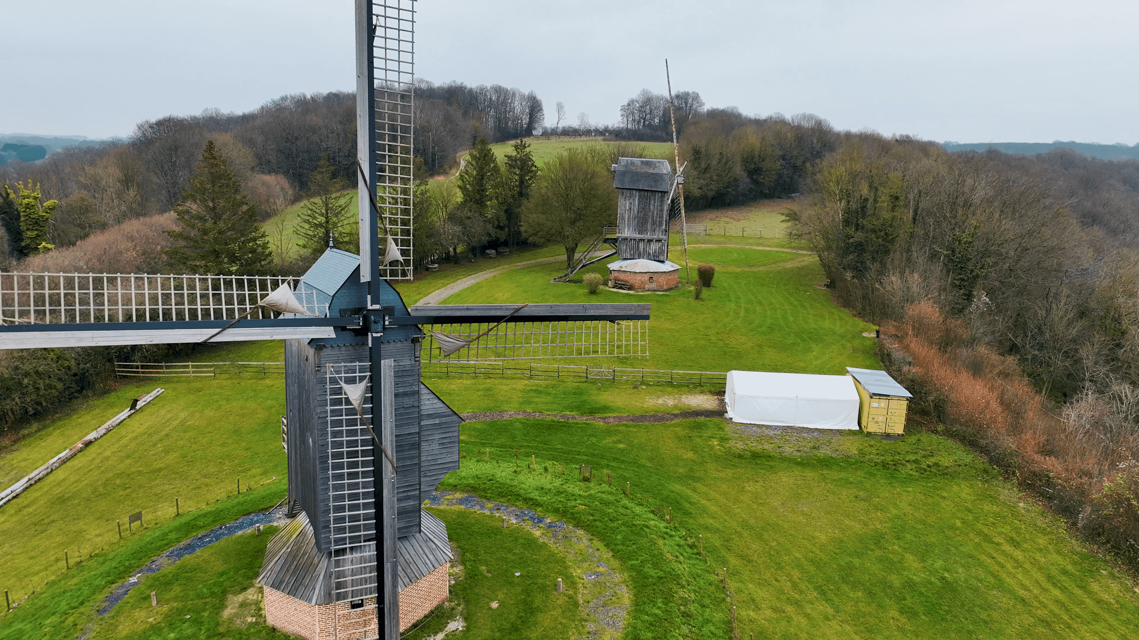 Les moulins de la Cité Souterraine de Naours. ©Roole