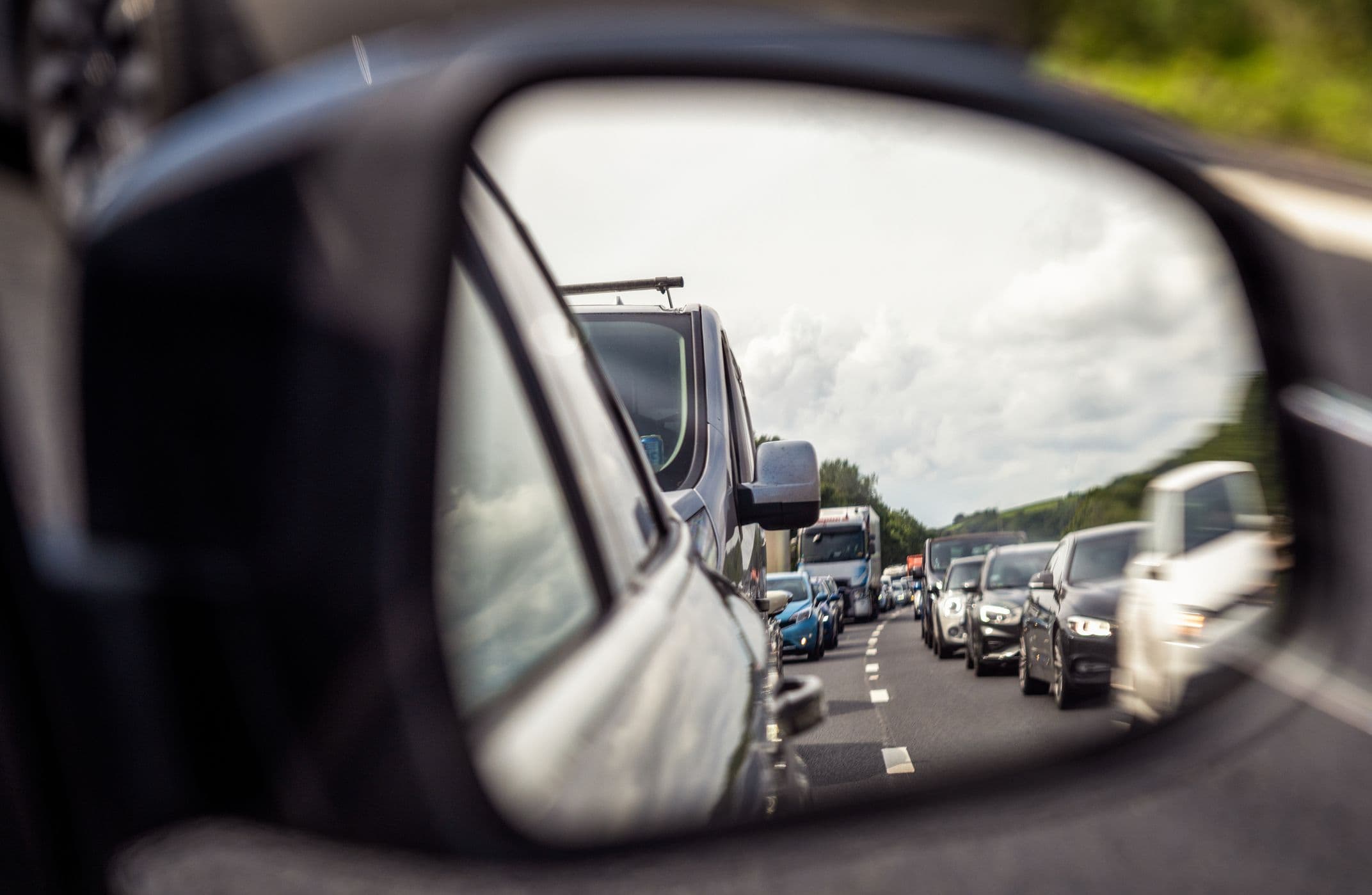 Ecouter une musique trop rapide en voiture augmenterait le risque  d'accident de la route