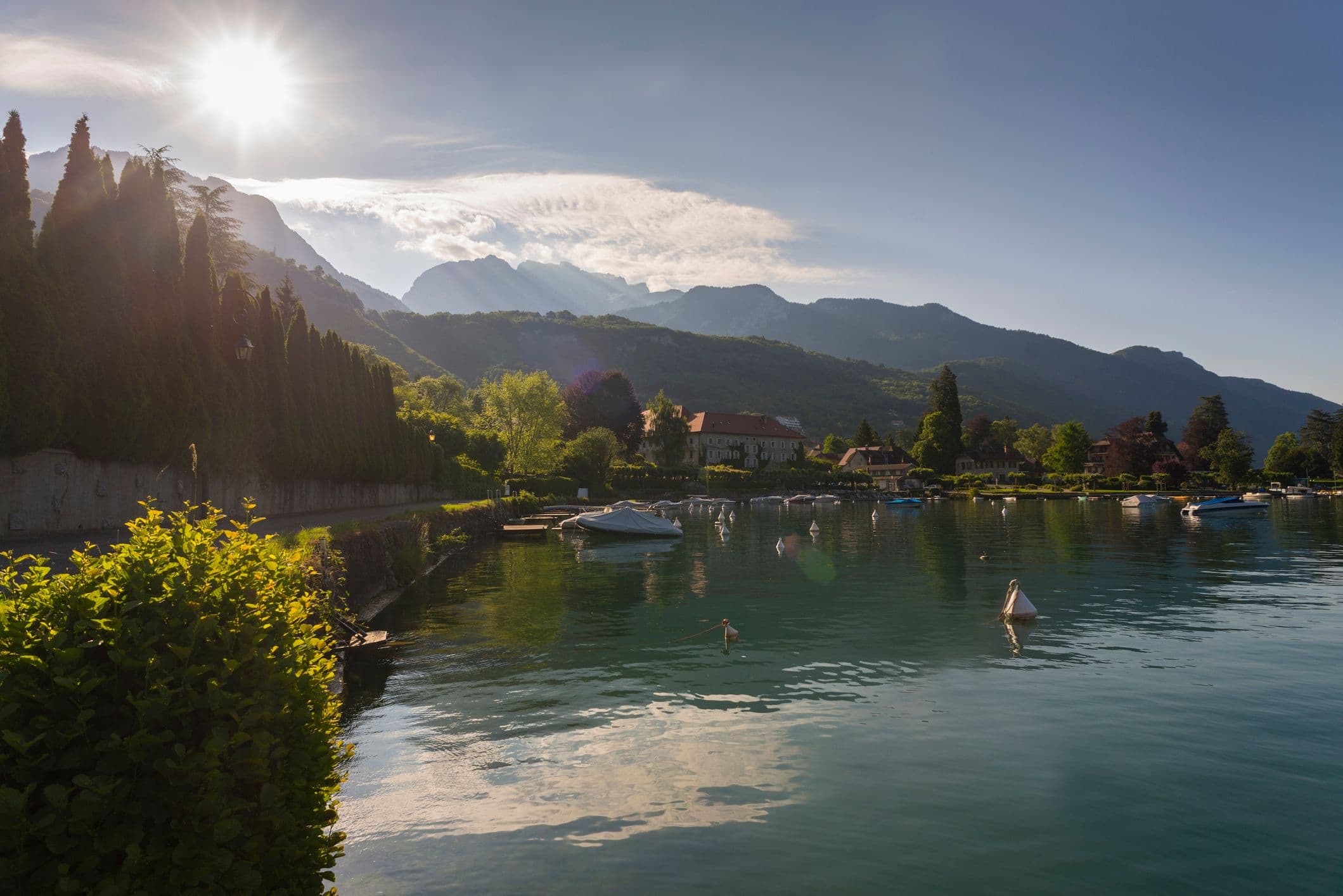 Le port de Talloires sur le Lac d'Annecy.