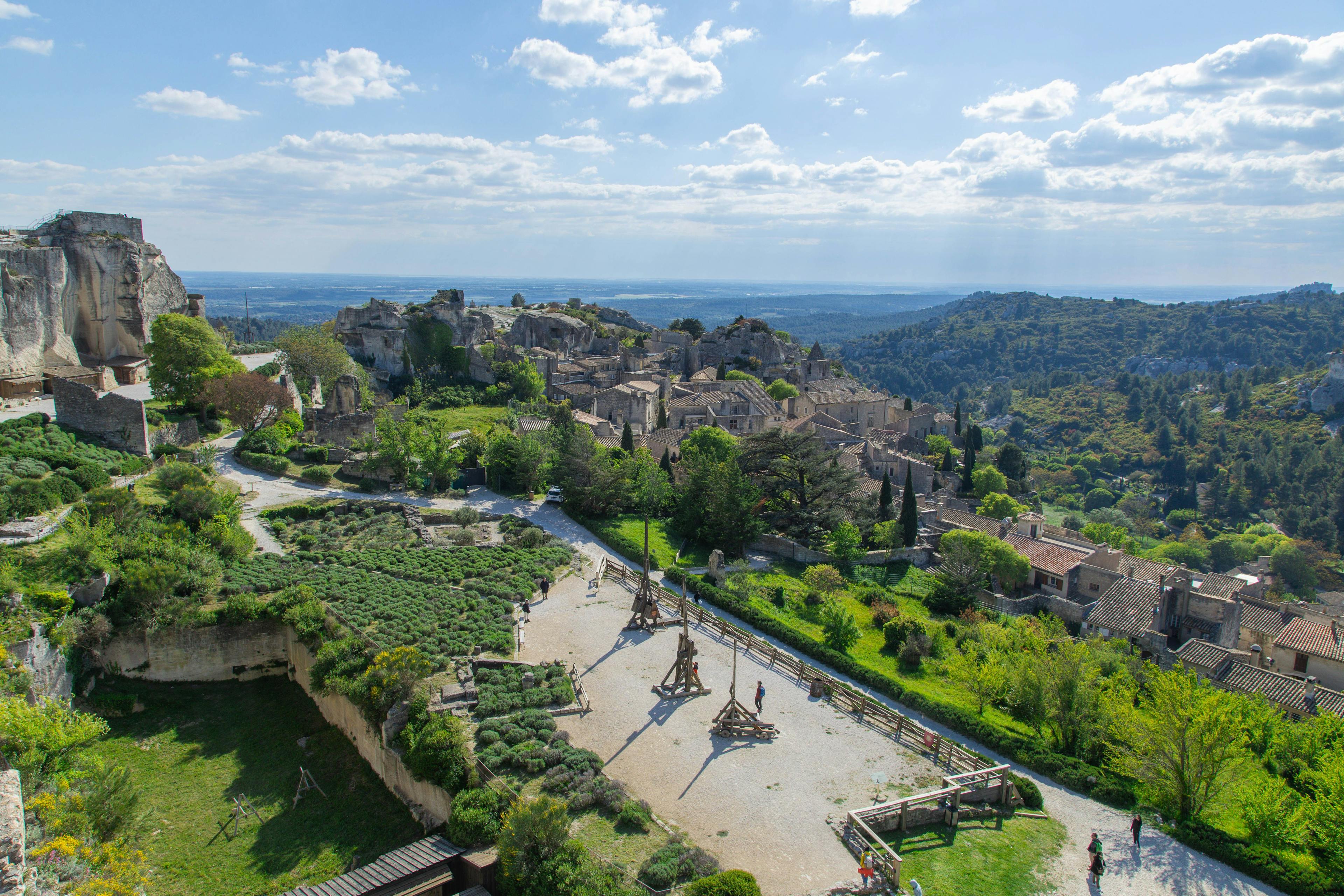 Les Baux-de-Provence depuis le Château. @nature_voyages_decouvertes
