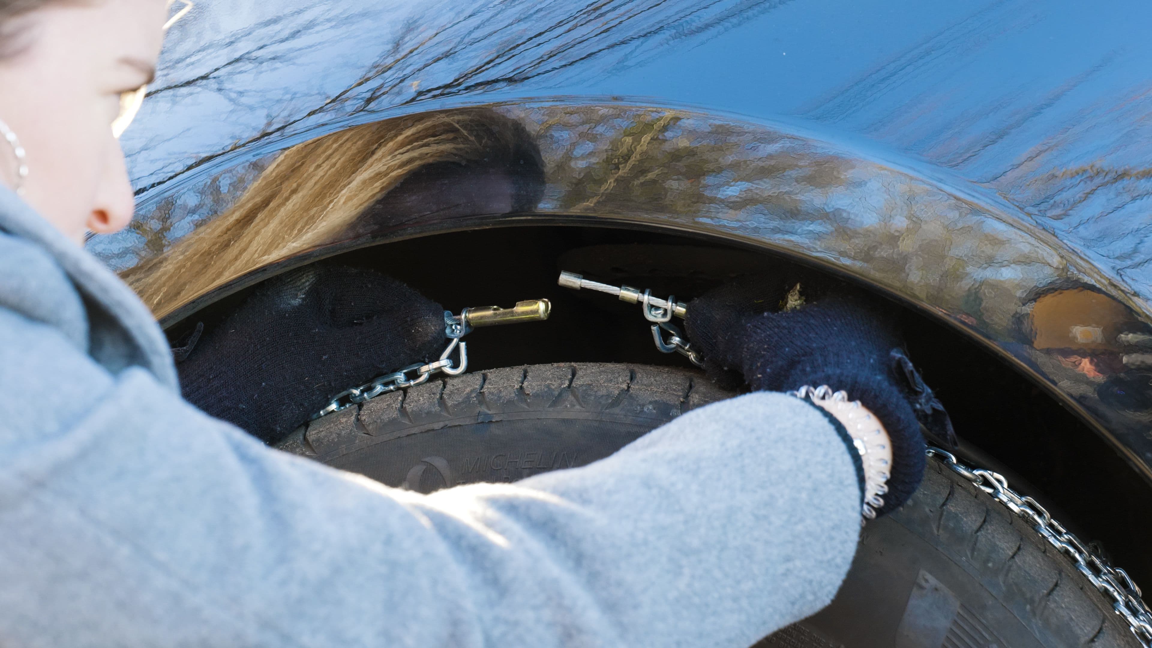 Chaines à neige : notre tutoriel vidéo pour les monter facilement 