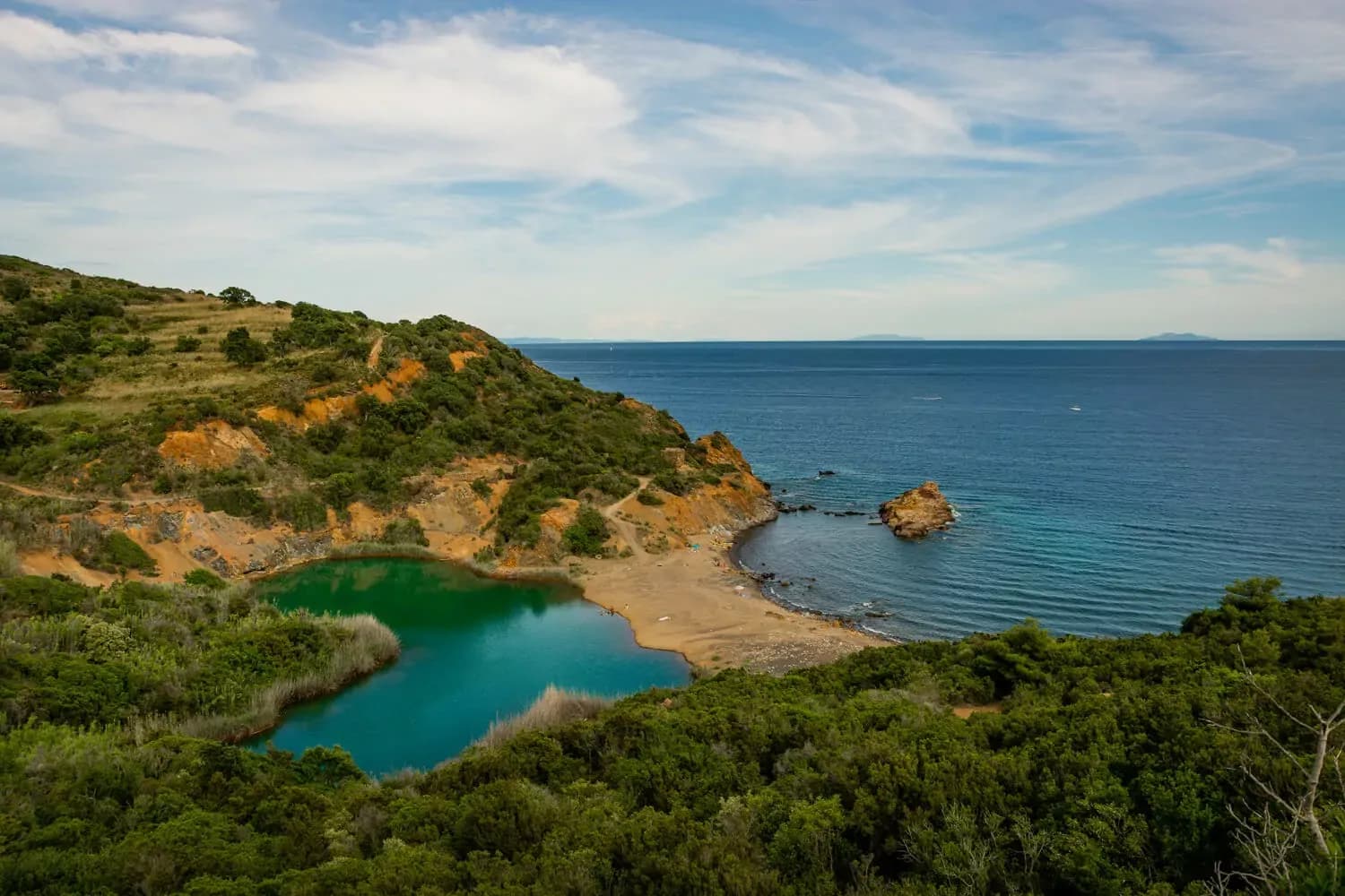 La plage de Terranera entre mer et lac © Les jolies choses de nathou