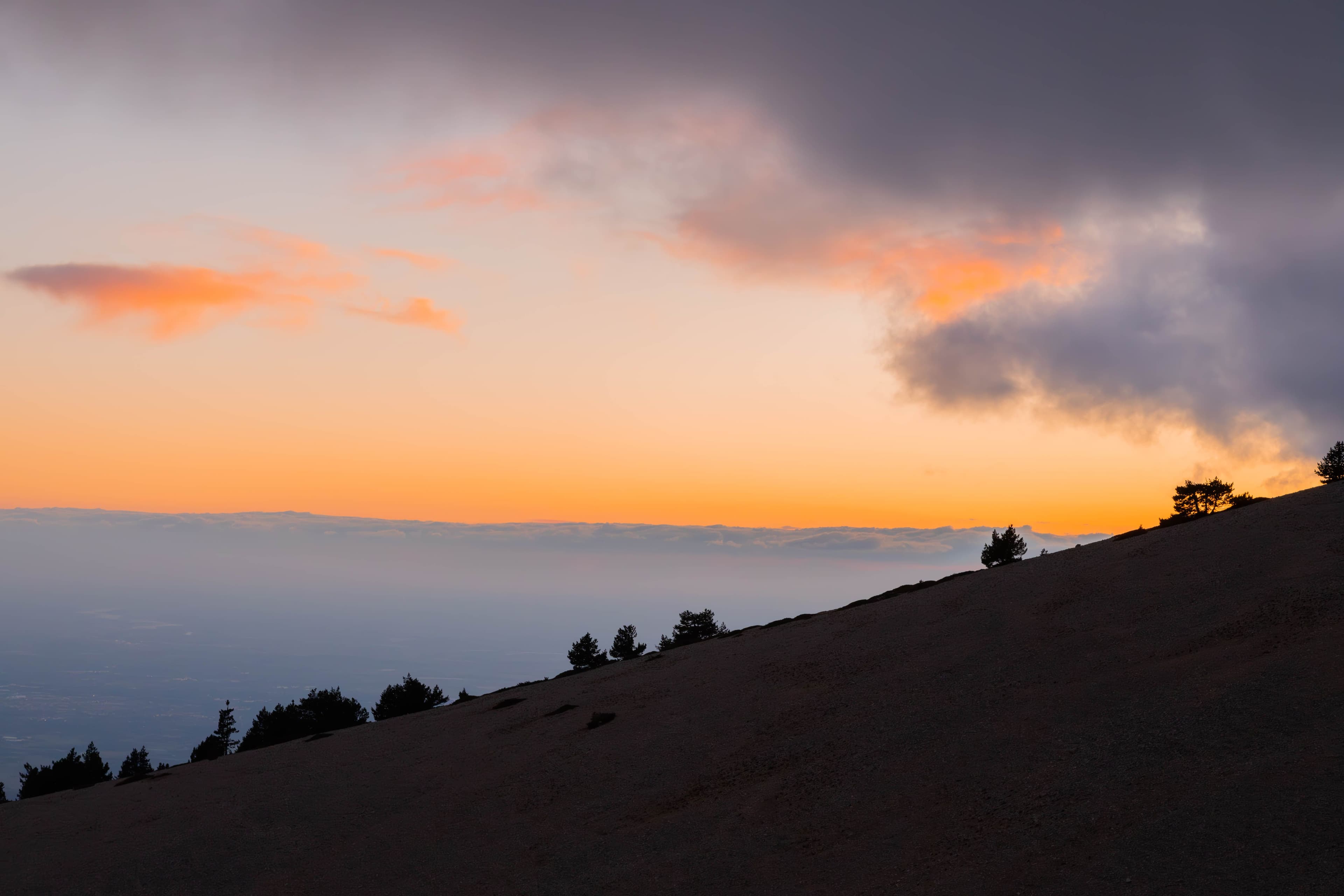 Coucher de soleil depuis le Mont Ventoux. @nature_voyages_decouvertes