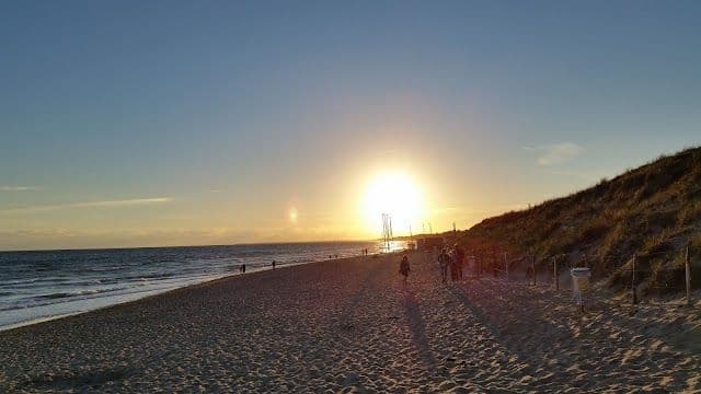 Terminer la journée sur la plage de Gros Joncs © Mapstr