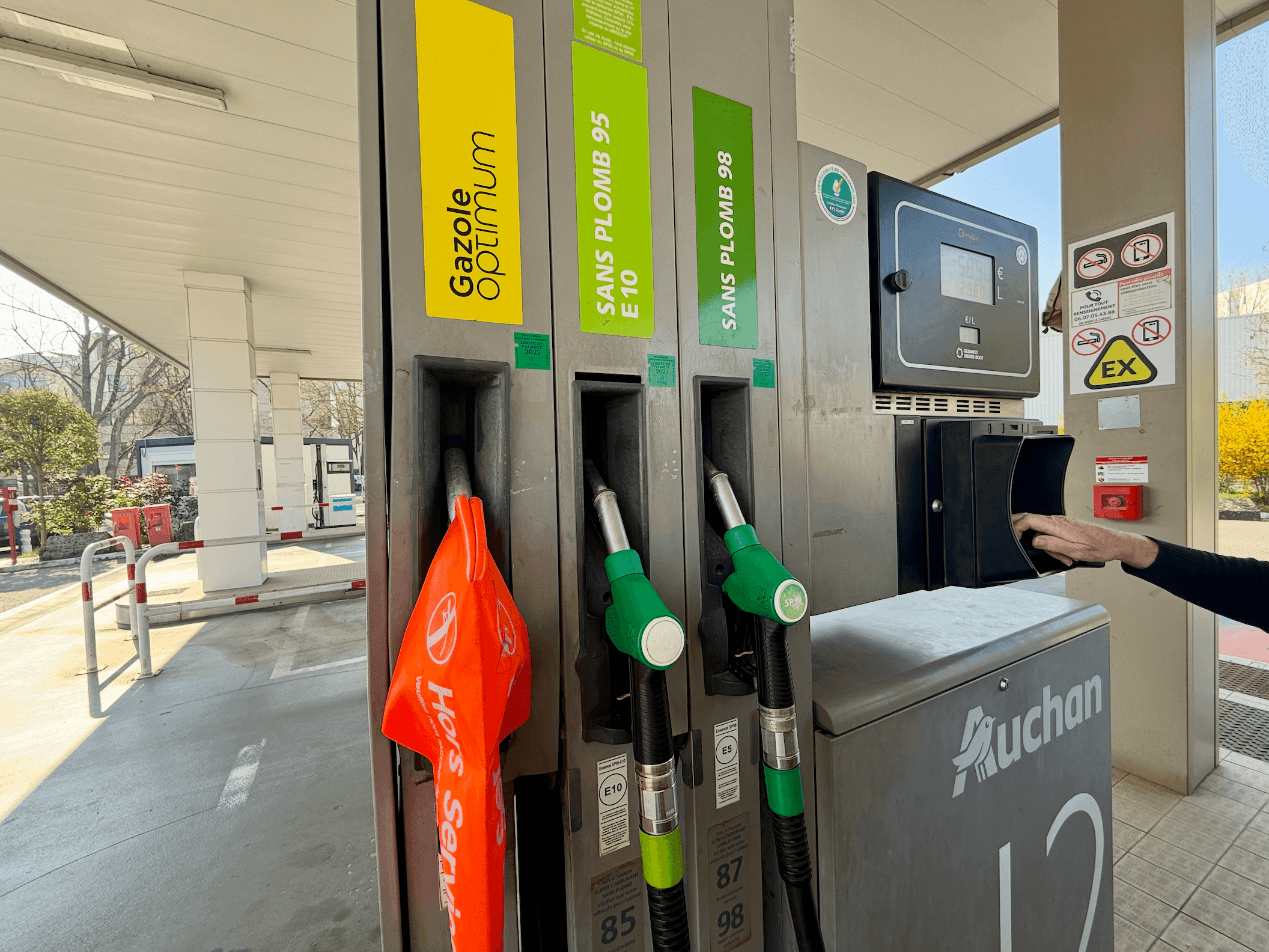 Quels sont les prix moyens des carburants en France aujourd'hui ?