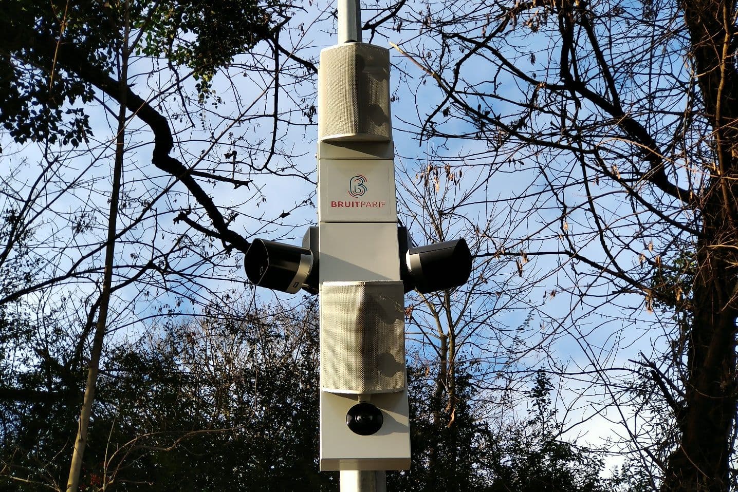 Radar sonore « Hydre » déployé le long de la RD5 à Villeneuve-le-Roi