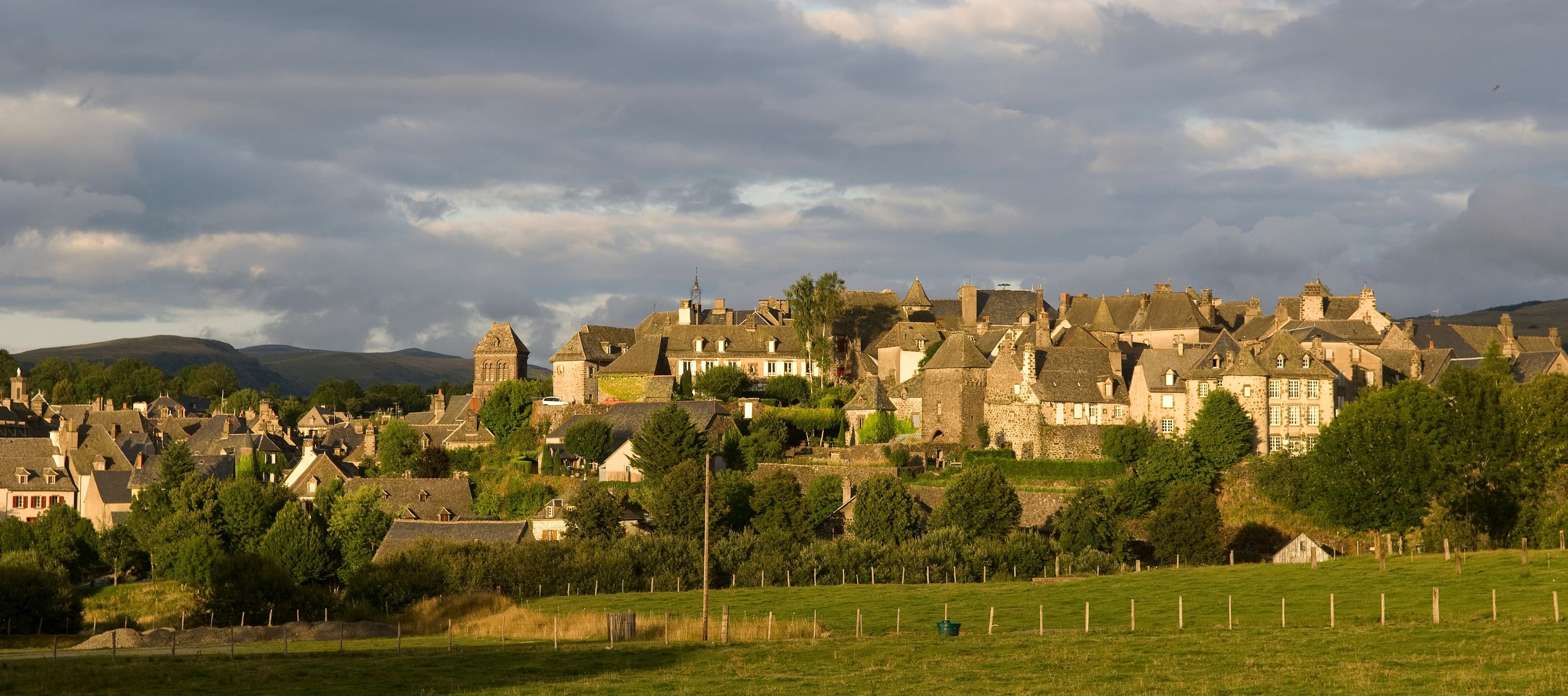 Panorama de Salers © Thelinke