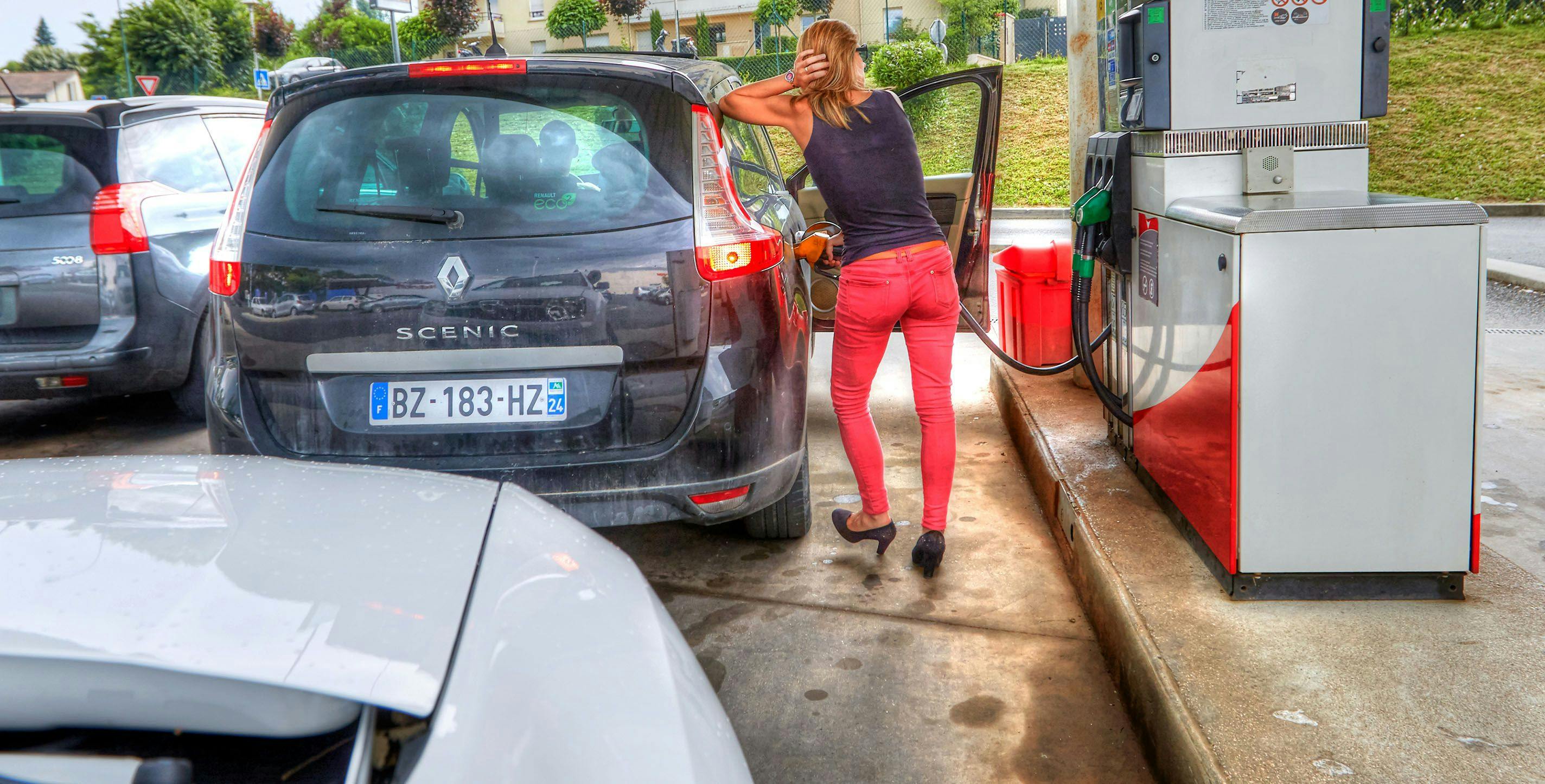 Meuse. Pénurie de carburants : la préfecture interdit de remplir jerricans  et bidons