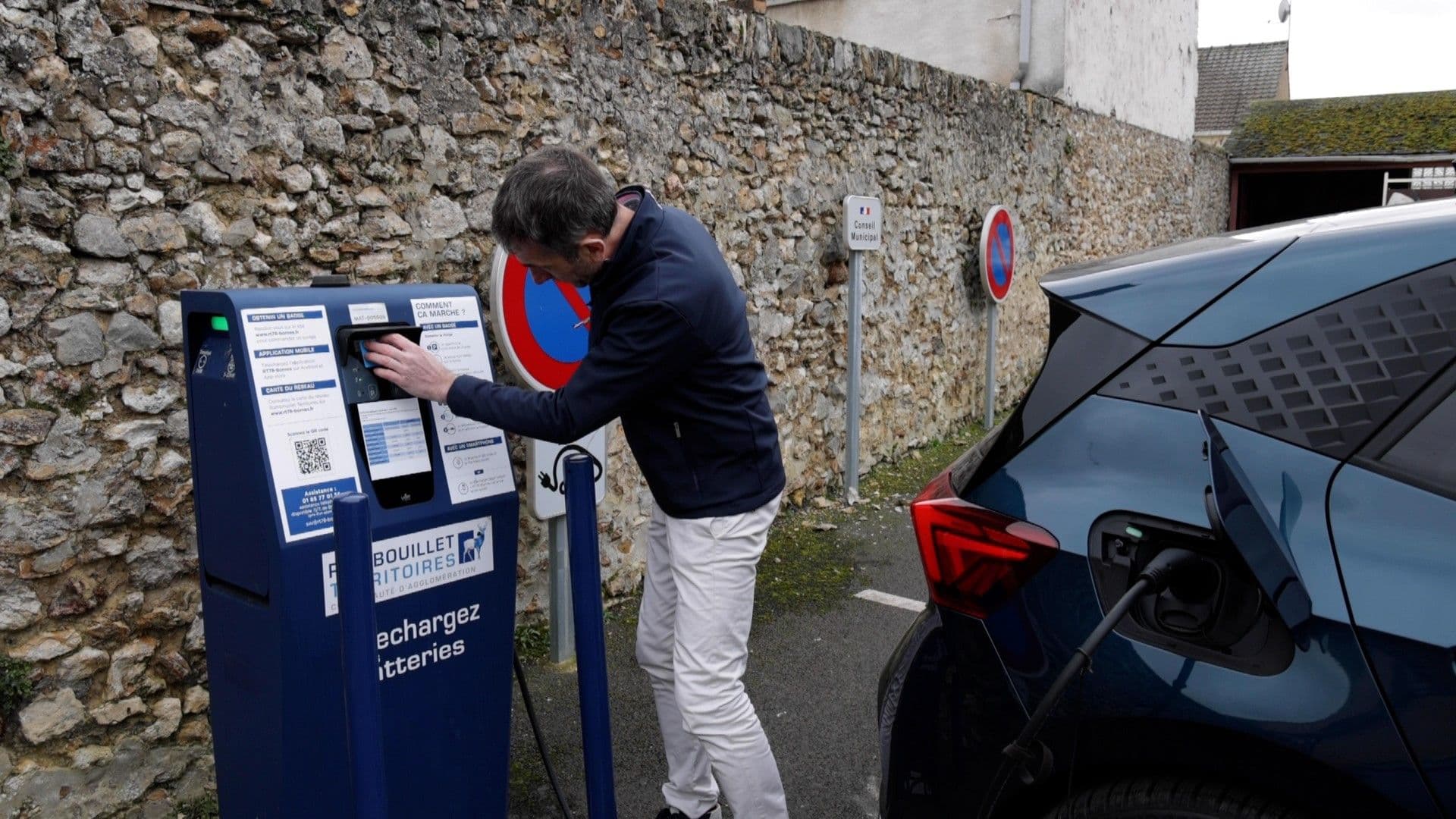 Technique : recharger un véhicule électrique