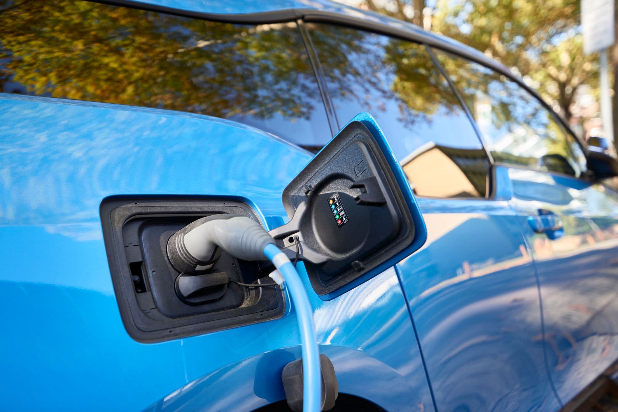 Recharger sa voiture électrique devrait être encore plus simple avec ce  futur chargeur