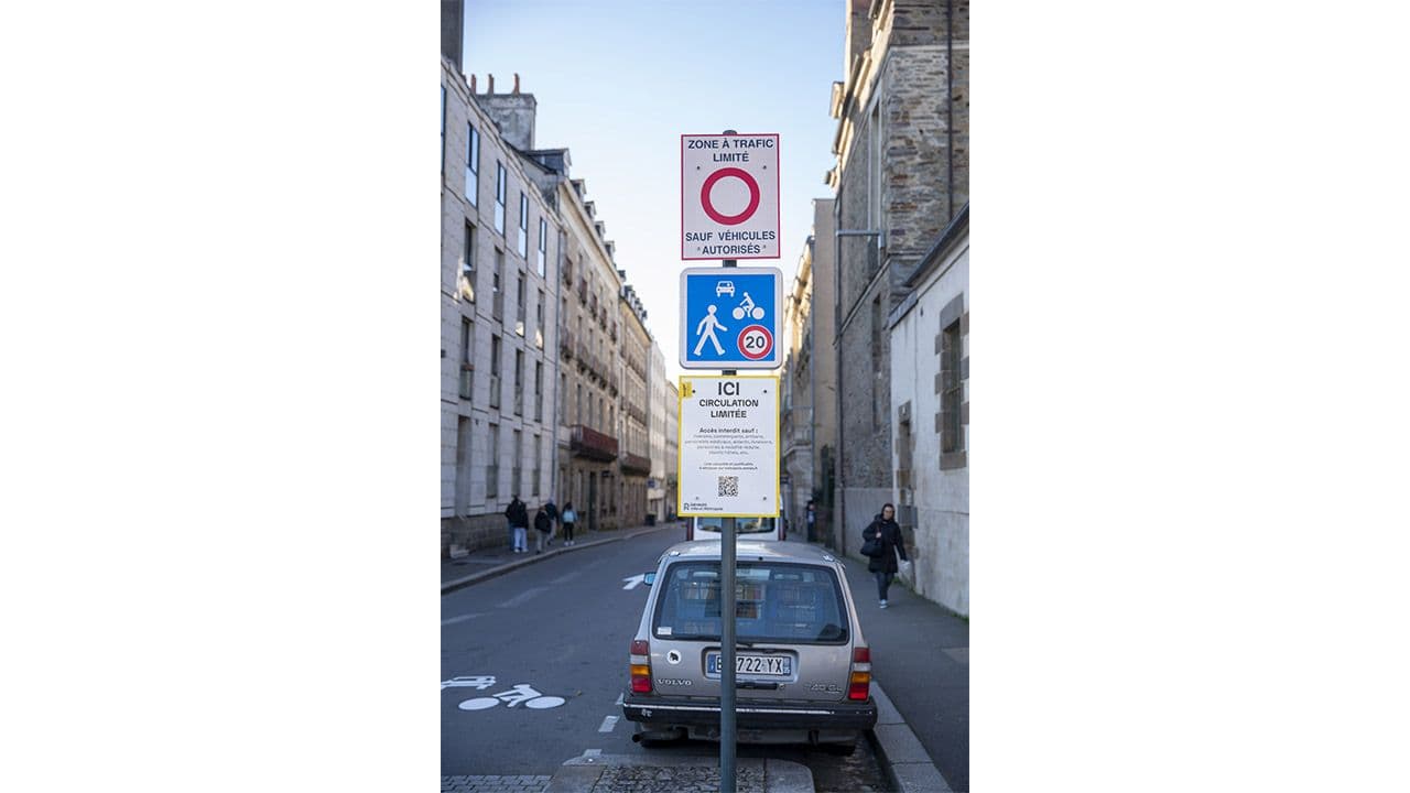 Mise en place d'une Zone à trafic limité (ZTL) à Rennes Métropole. © Arnaud Loubry – Rennes Ville &amp; Métropole. 