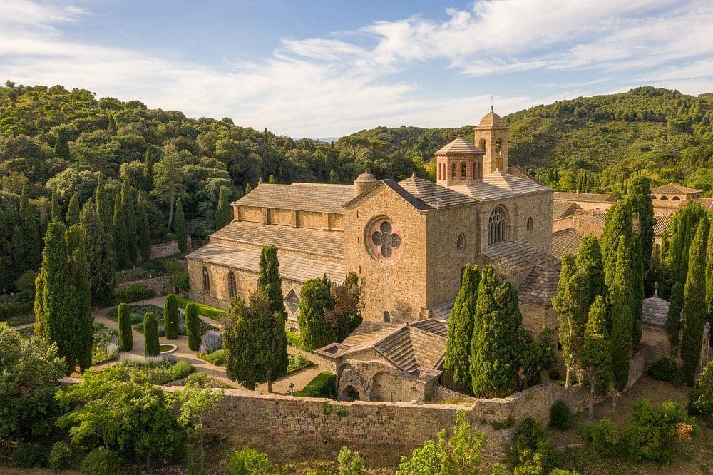 La splendide Abbaye de Fontfroide et ses jardins. ©Abbaye de Fontfroide