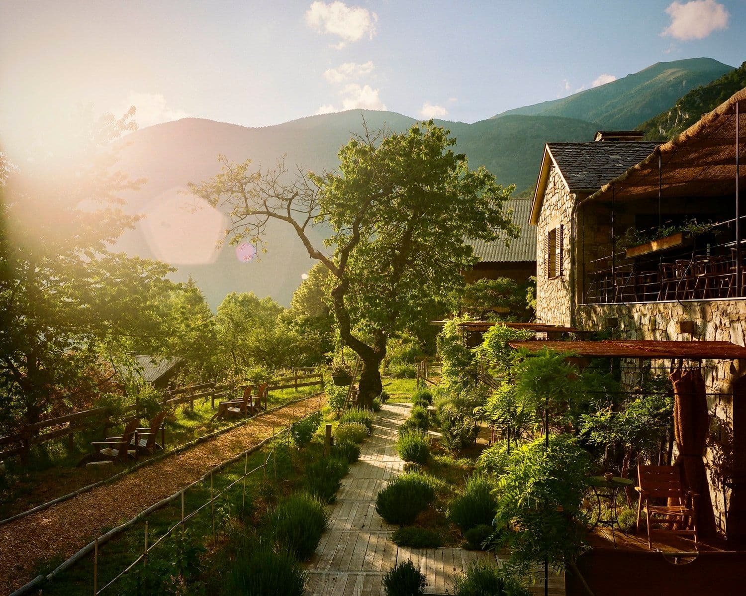 L'Auberge de la Roche, un petit paradis terrestre où cueillir ses fruits et légumes avant de passer à table. ©Auberge de la Roche