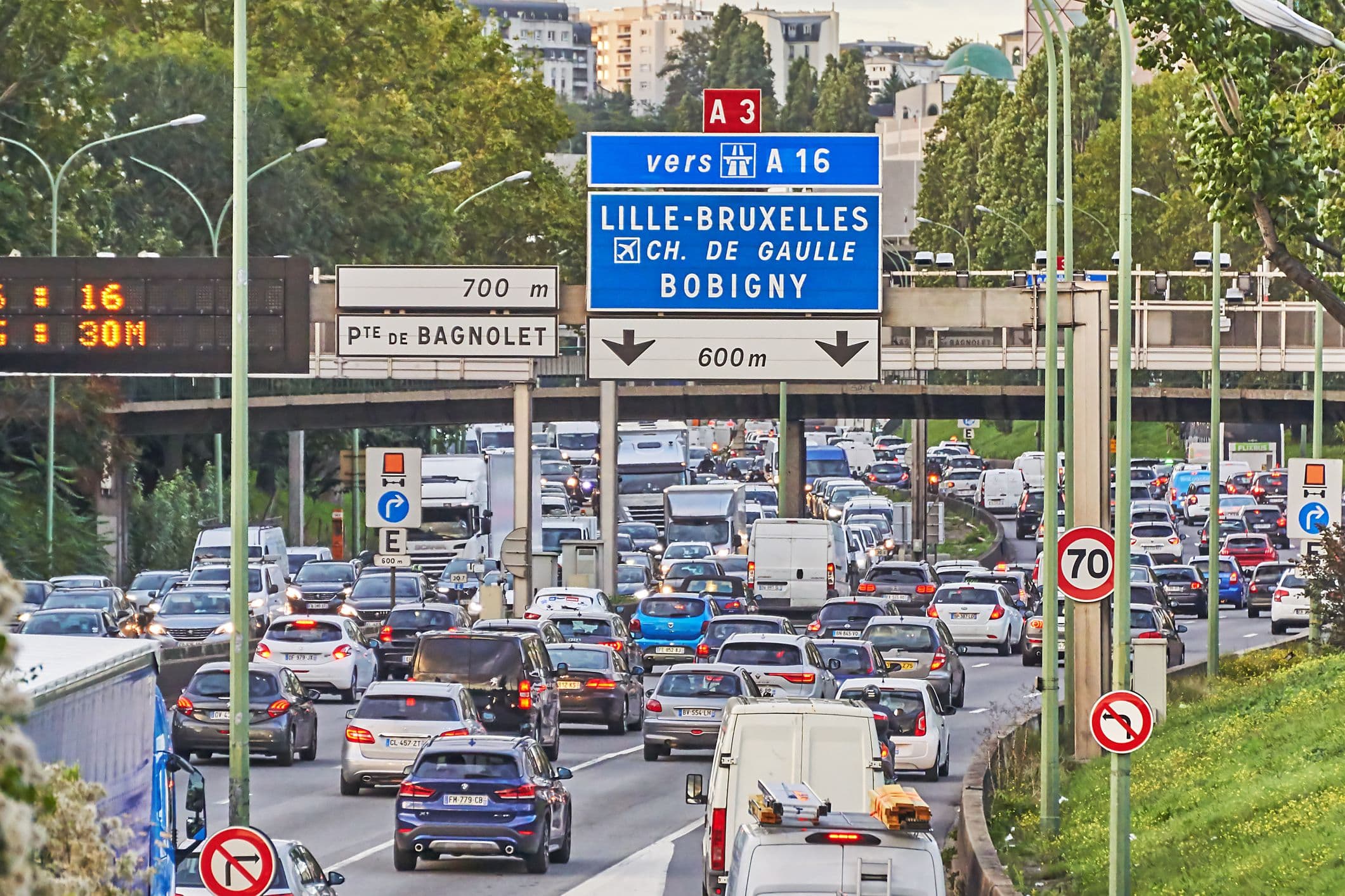 bouchons à la sortie de Paris 