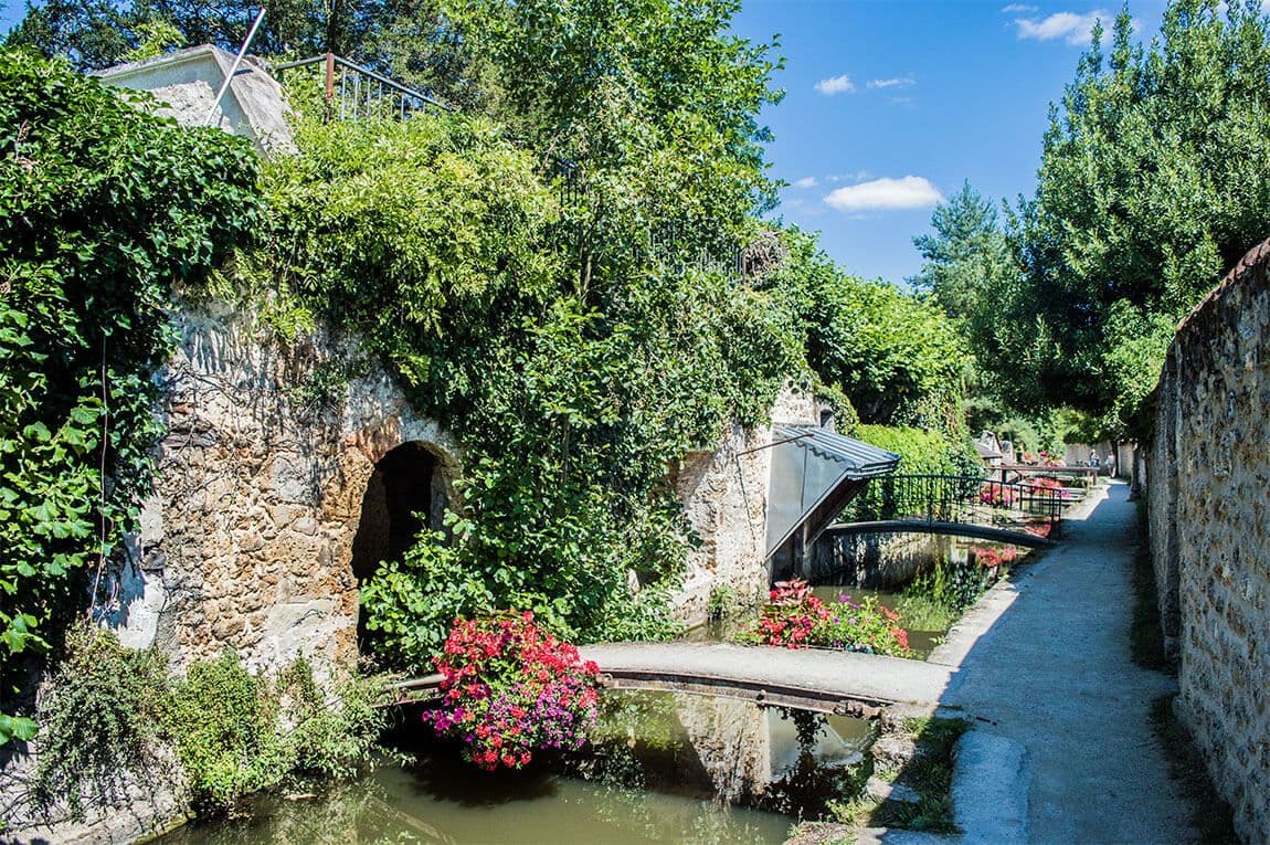 Balade au fil de l'eau à Chevreuse, sur le chemin des petits ponts et des lavoirs