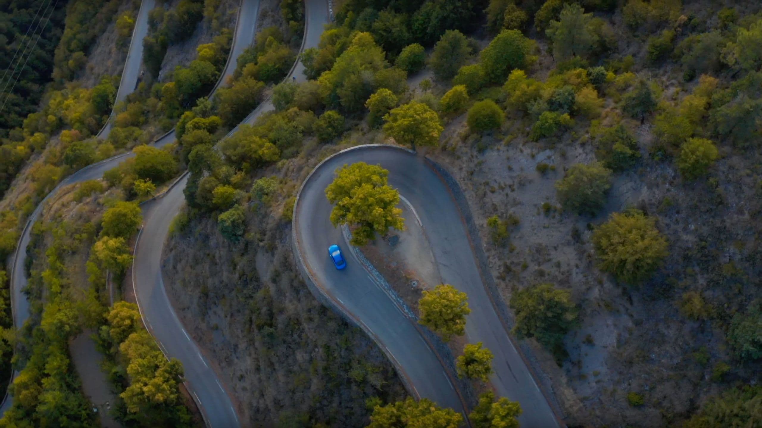 L'impressionnante route du col de Turini, à découvrir en empruntant ses nombreux virages. ©OTAlpesMaritimes