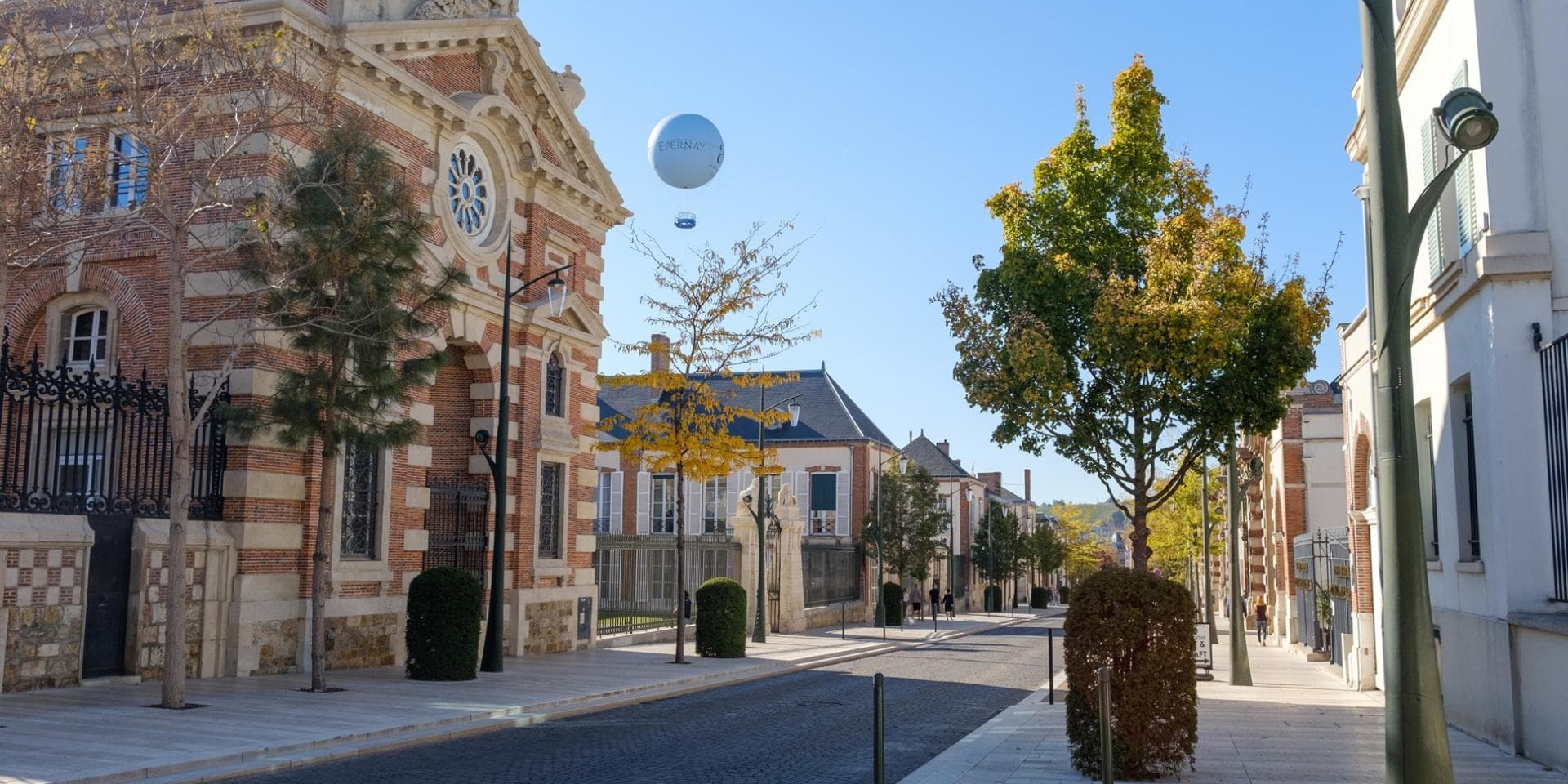 L'avenue réputée pour être la plus chère au monde ! ©OT Epernay