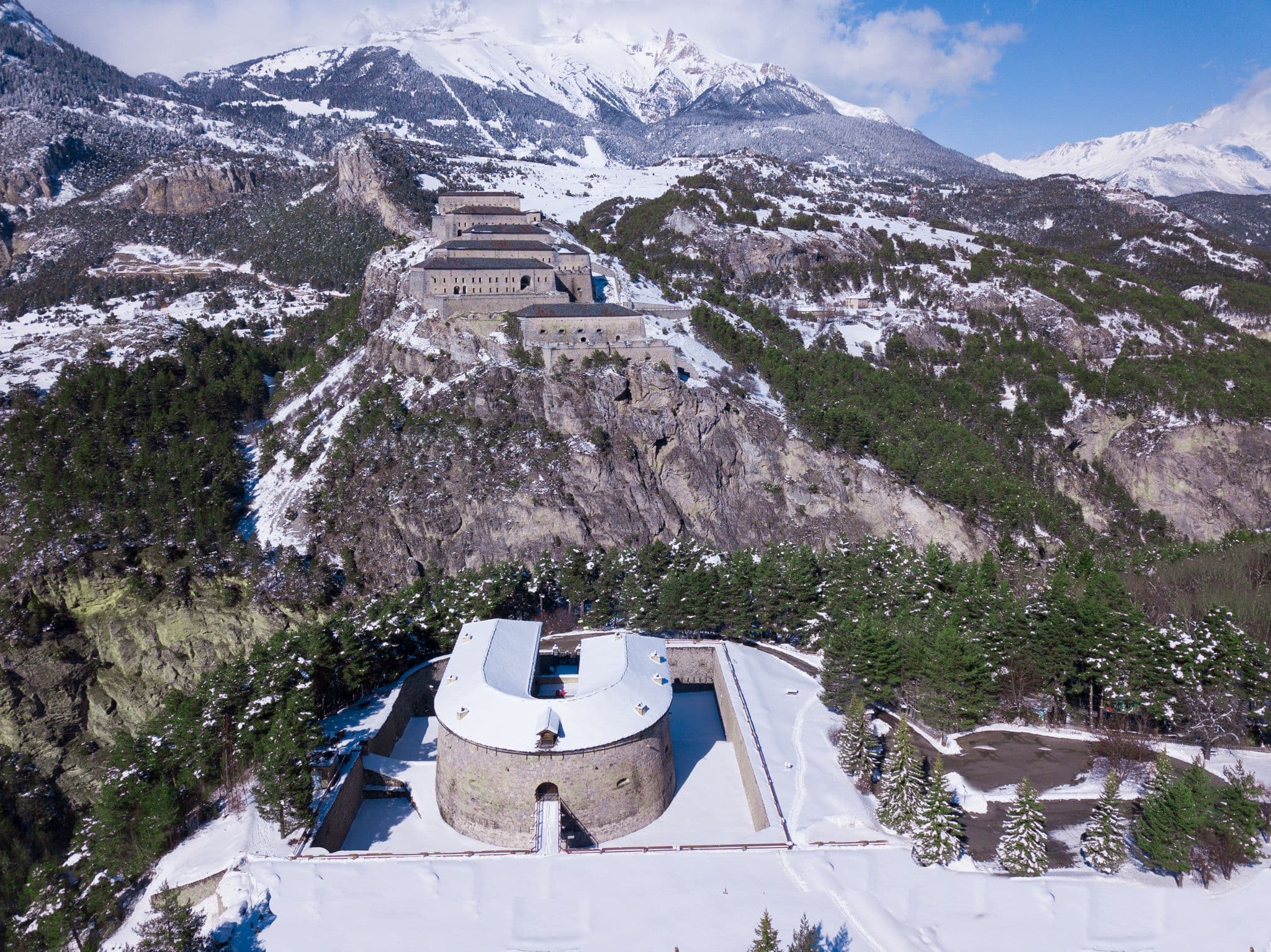 L'mpressionnant fort de l'Esseillon protégeant la Savoie, autrefois indépendante du territoire français. ©FortlaredouteMarieThérèse