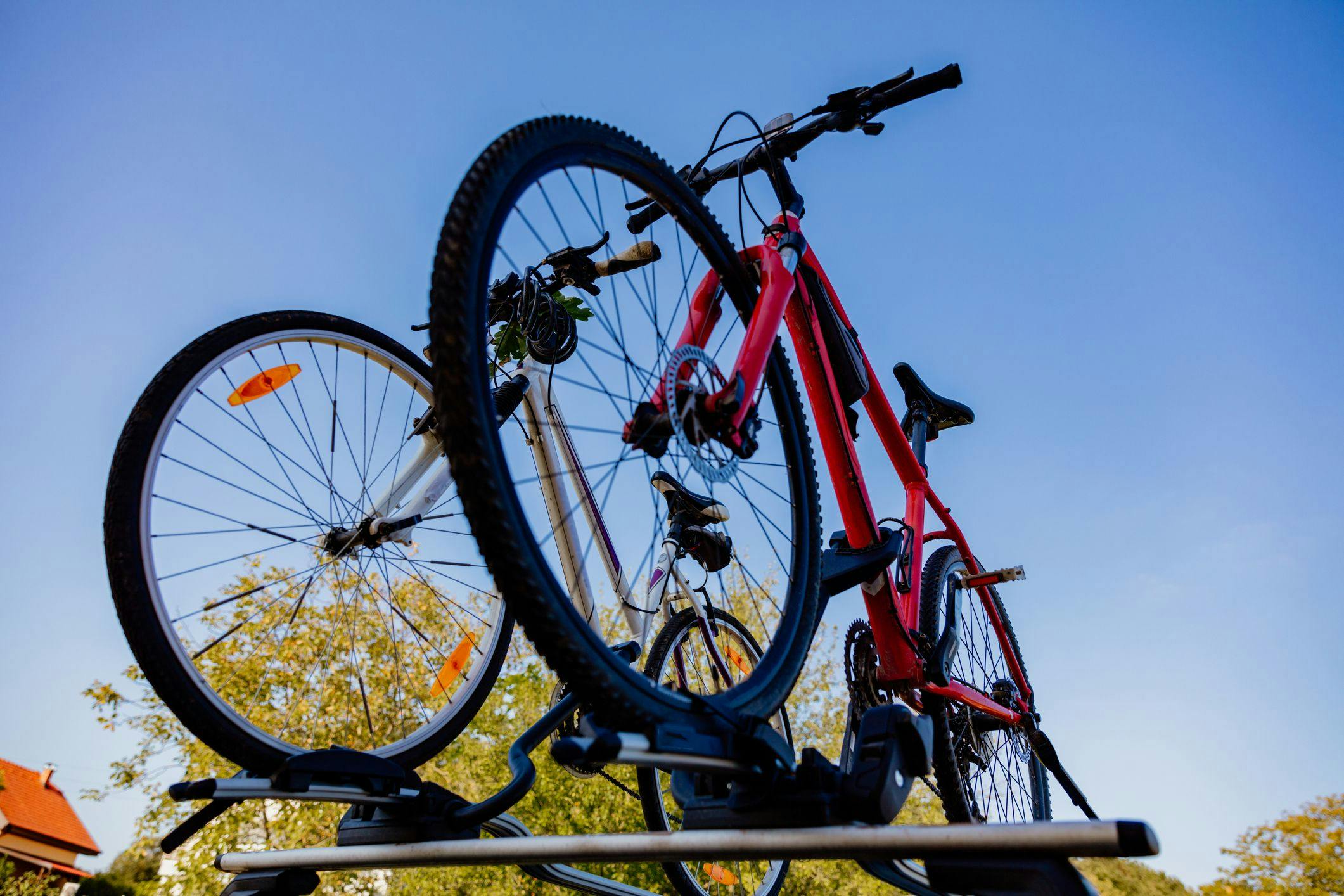 Transporter son antivol vélo : Les fixations et housses