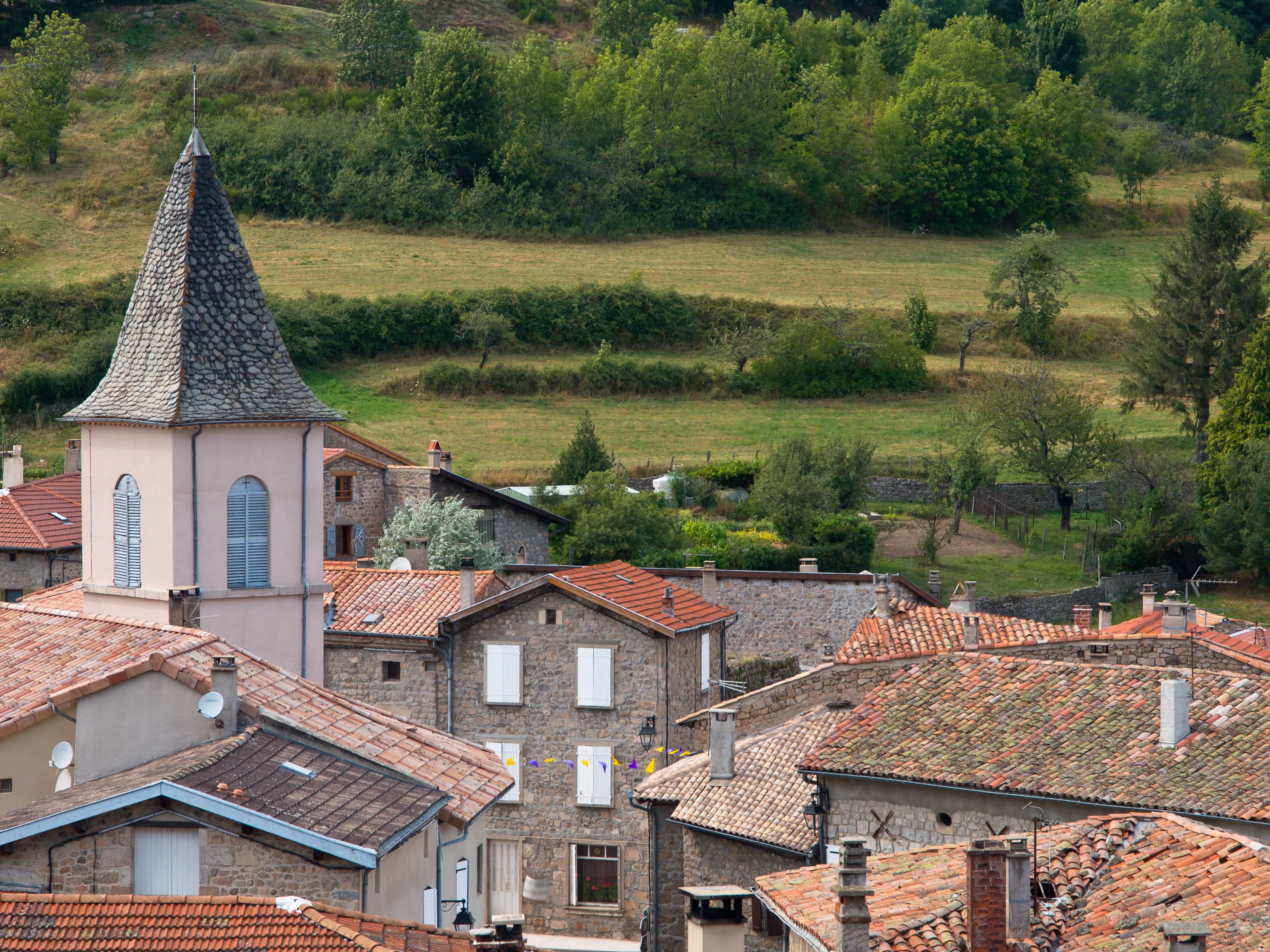 Le village de Désaignes © Créative Nature