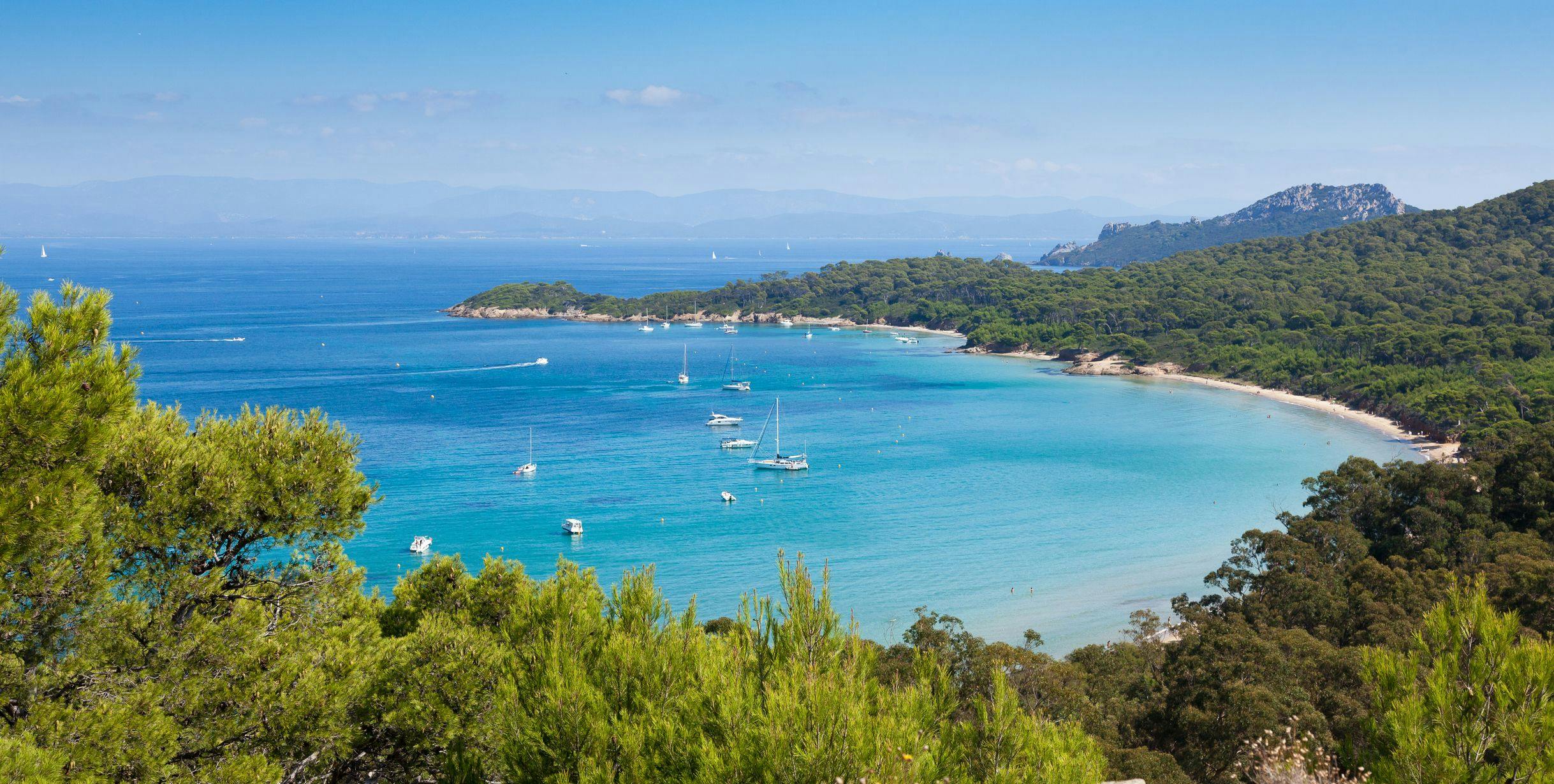 porquerolles vue panoramique hyeres ile d'or cyclades 