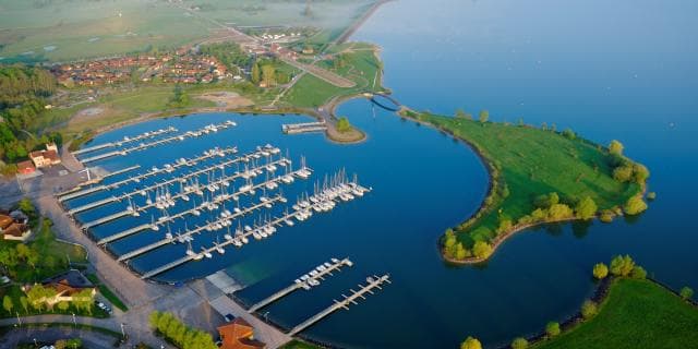 Sensation de bord de mer au coeur de la Champagne, le long du Lac du Der. ©P.Bourguignon