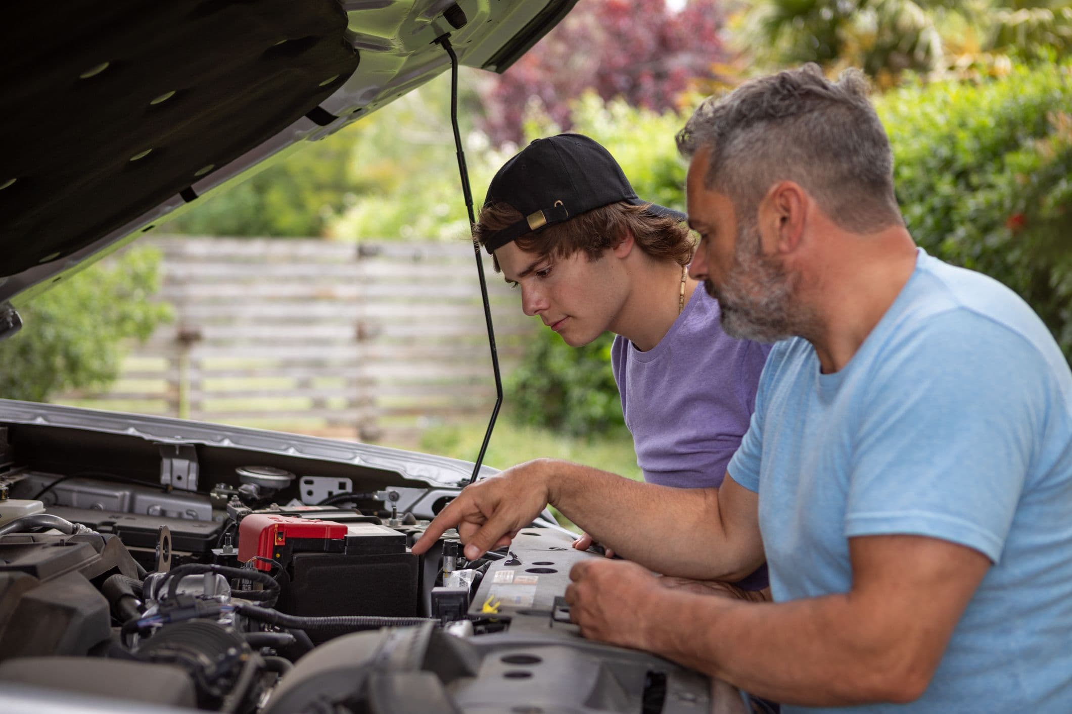 Prendre soin de votre voiture, c’est l’assurance de la garder fiable et agréable à conduire, en plus des contrôles réguliers, certains entretiens majeurs sont indispensables tout au long de sa durée de vie.