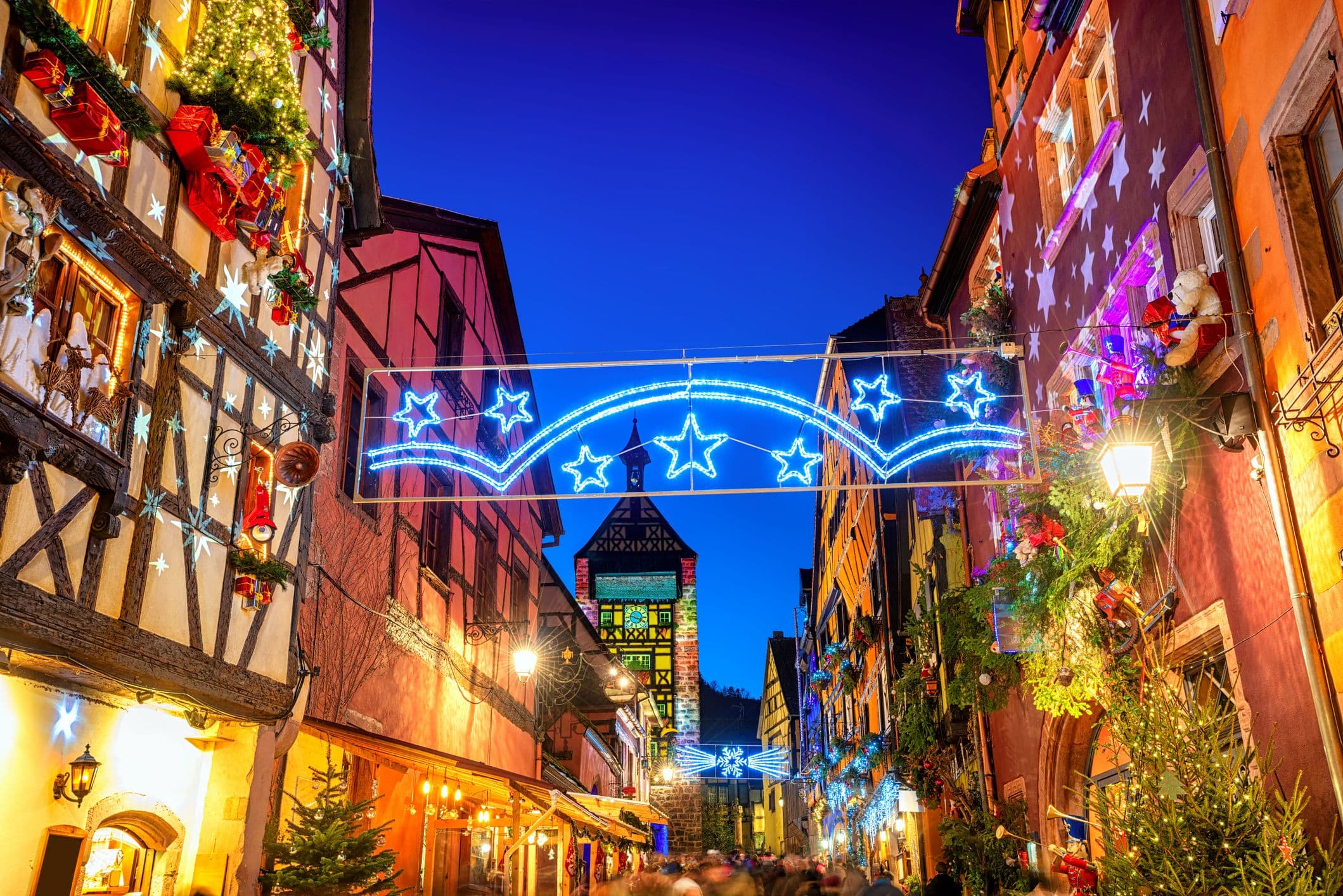 Riquewihr illuminé et décoré pour Noël, un spectacle féérique. ©Xantana