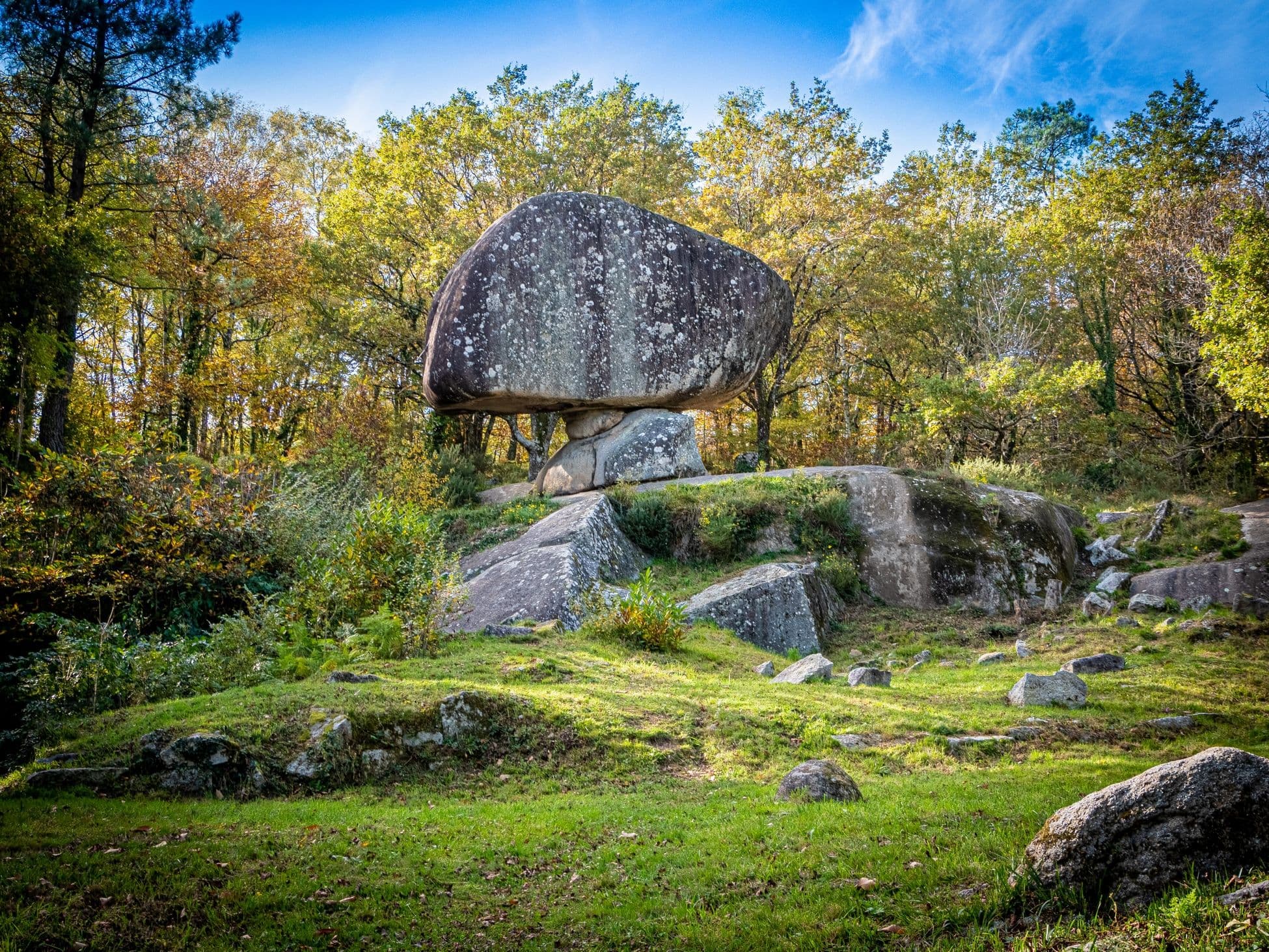 Les Rocs de Cremaussel, randonnée entre de spectaculaires blocs de granit. ©Tourisme Tarn