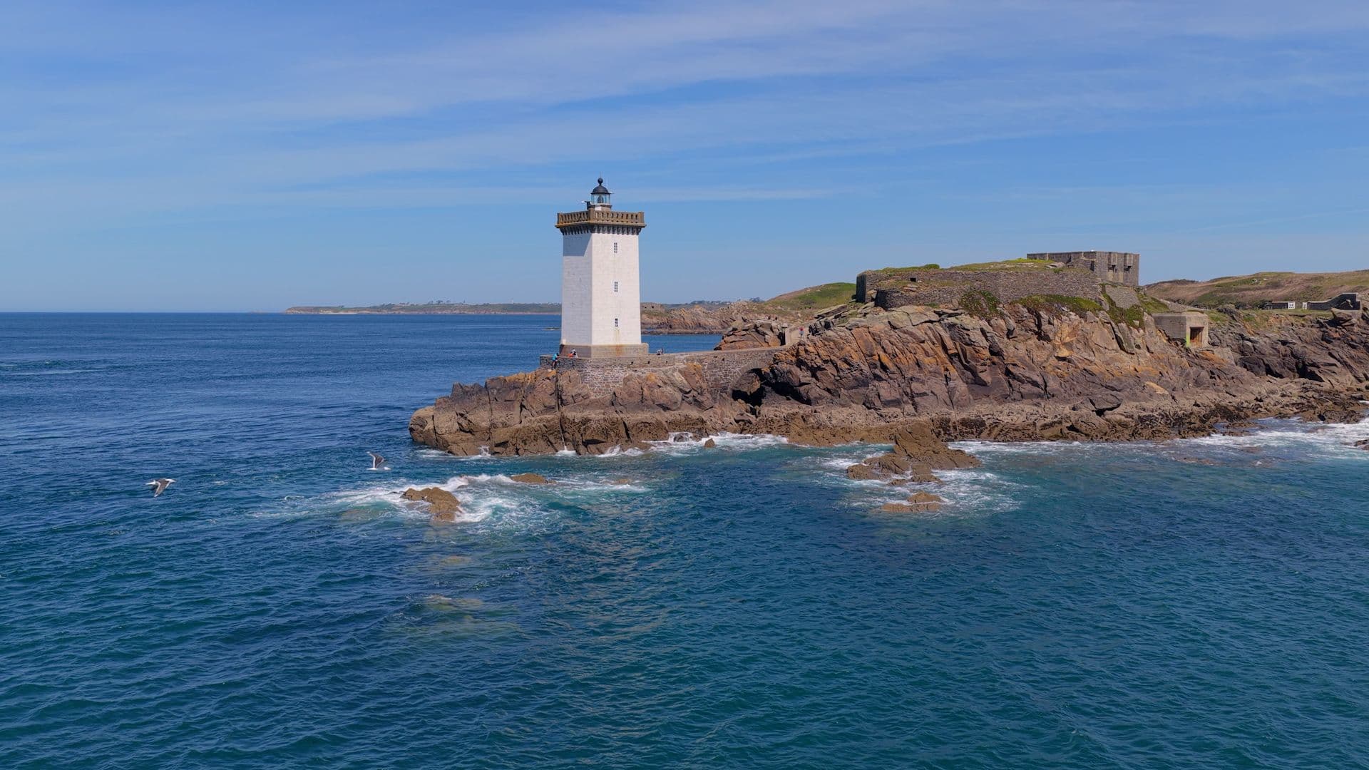 Le phare de Kermorvan est le plus à l'ouest de la France métropolitaine. ©Roole