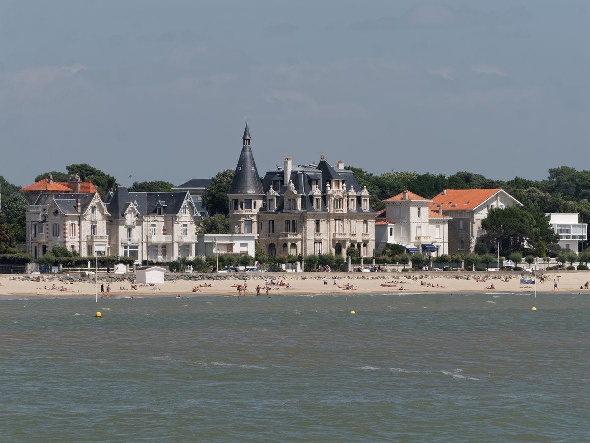 Baladez vous entre les villas Belle Epoque qui témoignent du passé glorieux de Royan ©VilledeRoyan.