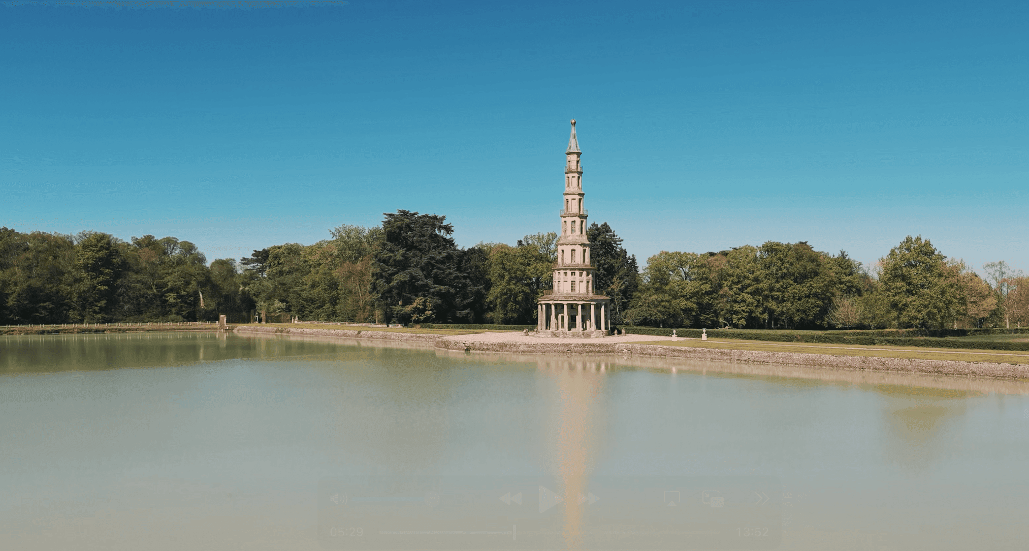 La Pagode de Chanteloup est un monument unique du XVIII<sup>e</sup> siècle, témoin de la splendeur d'un palais disparu. ©Roole