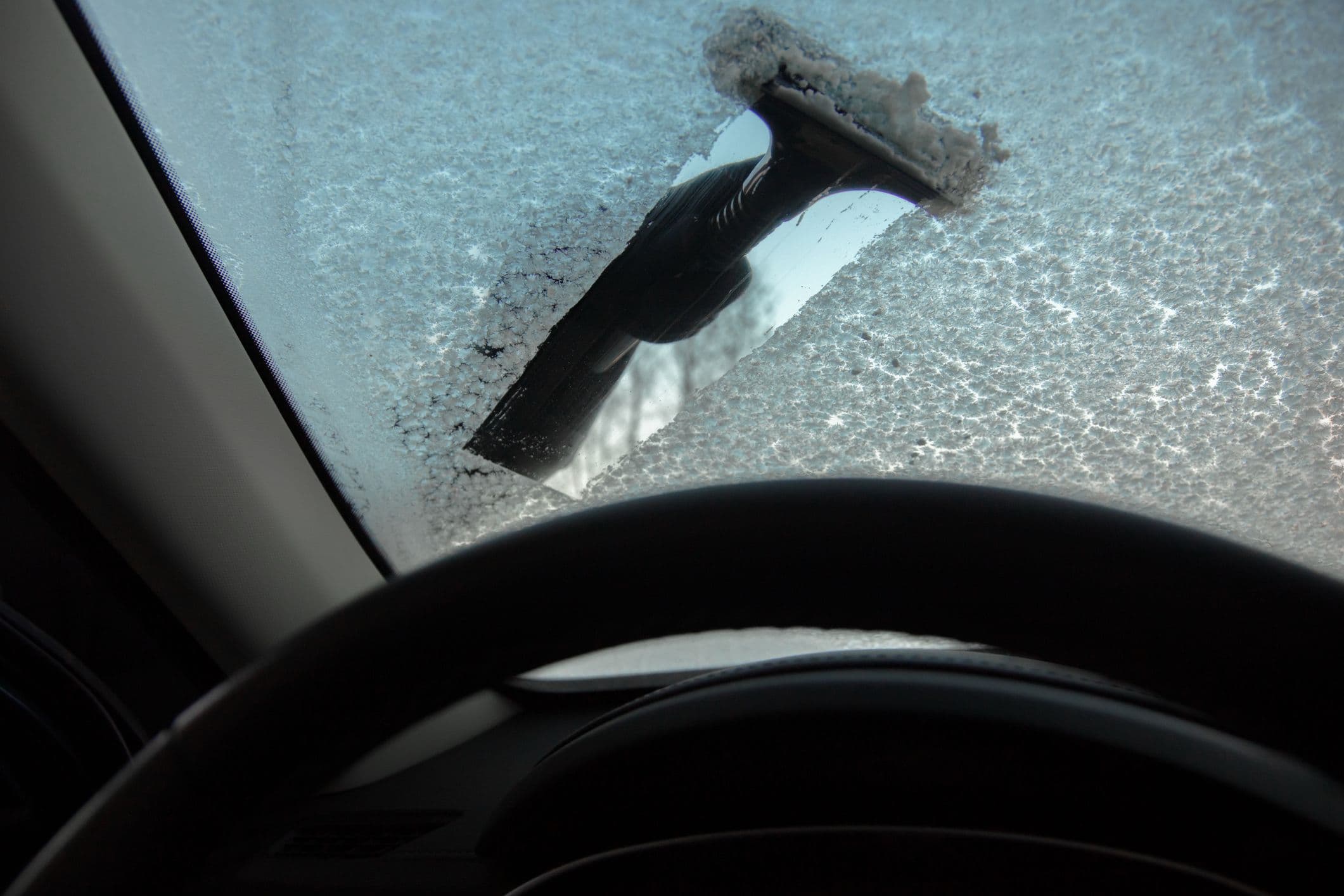 Dégivrage vue de l'intérieur de la voiture