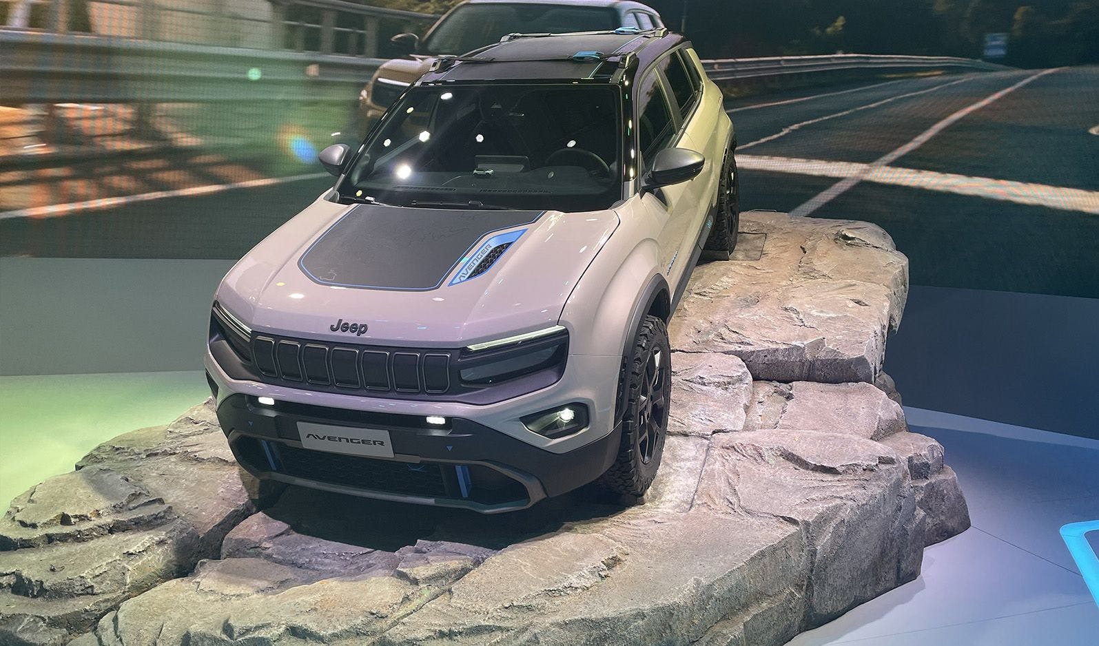 La première Jeep électrique Avenger au Mondial de l'Auto 2022. 
