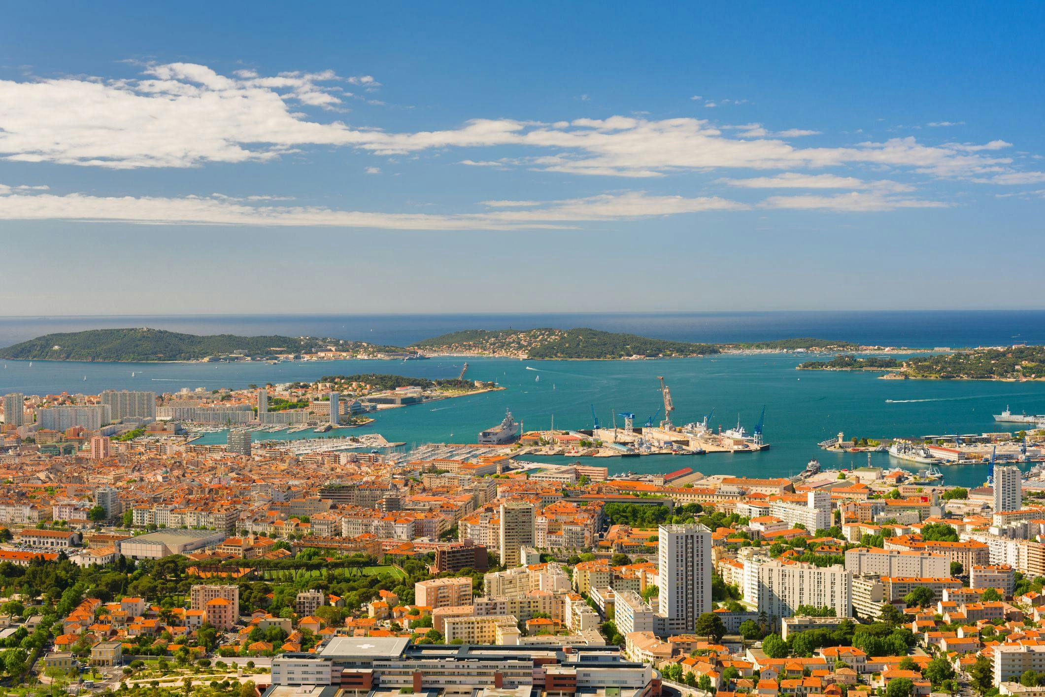 Vue sur Toulon et son port