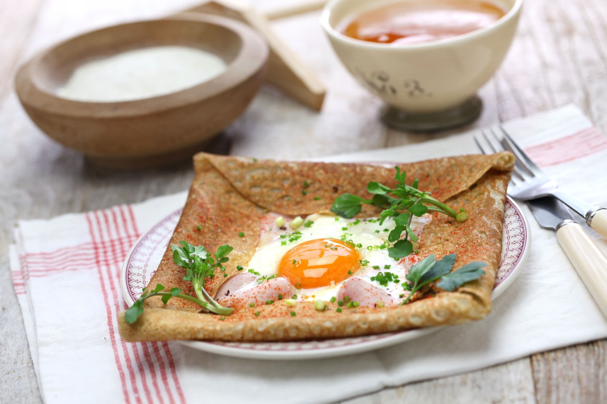 Galette bretonne à la Crêperie La Sainte Barbe.