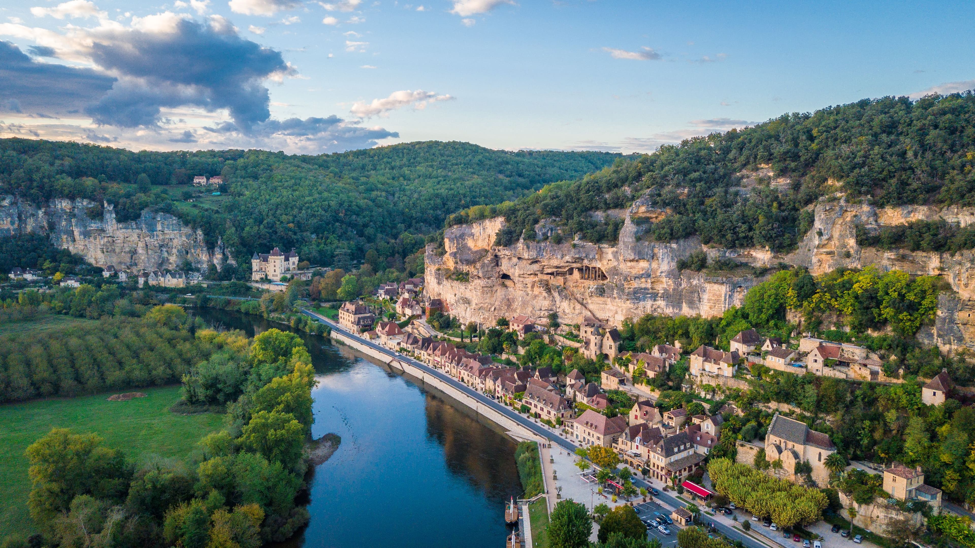La Roque-Gageac, le long de la Dordogne