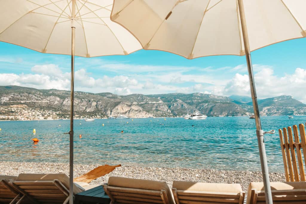 Les transats du Paloma Beach Club © Paloma Beach Club